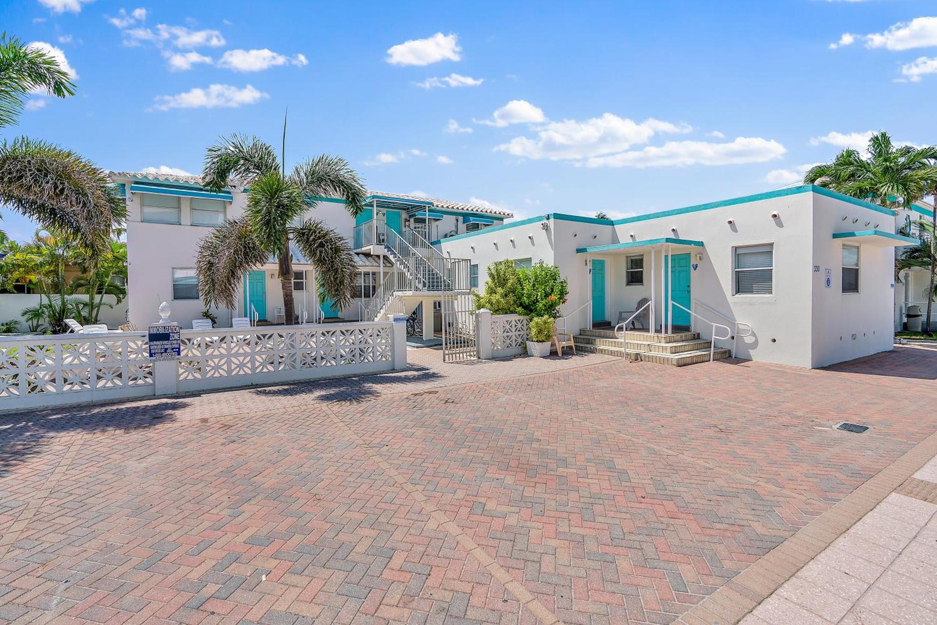 Hollywood Beachside Boutique Suite photo 3