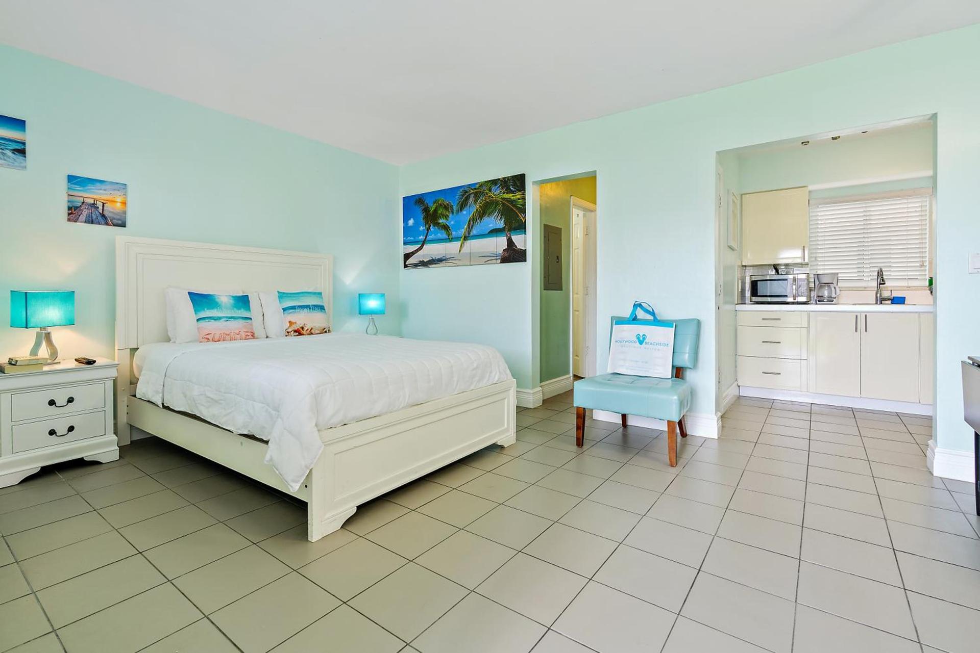 Hollywood Beachside Boutique Suite photo 13