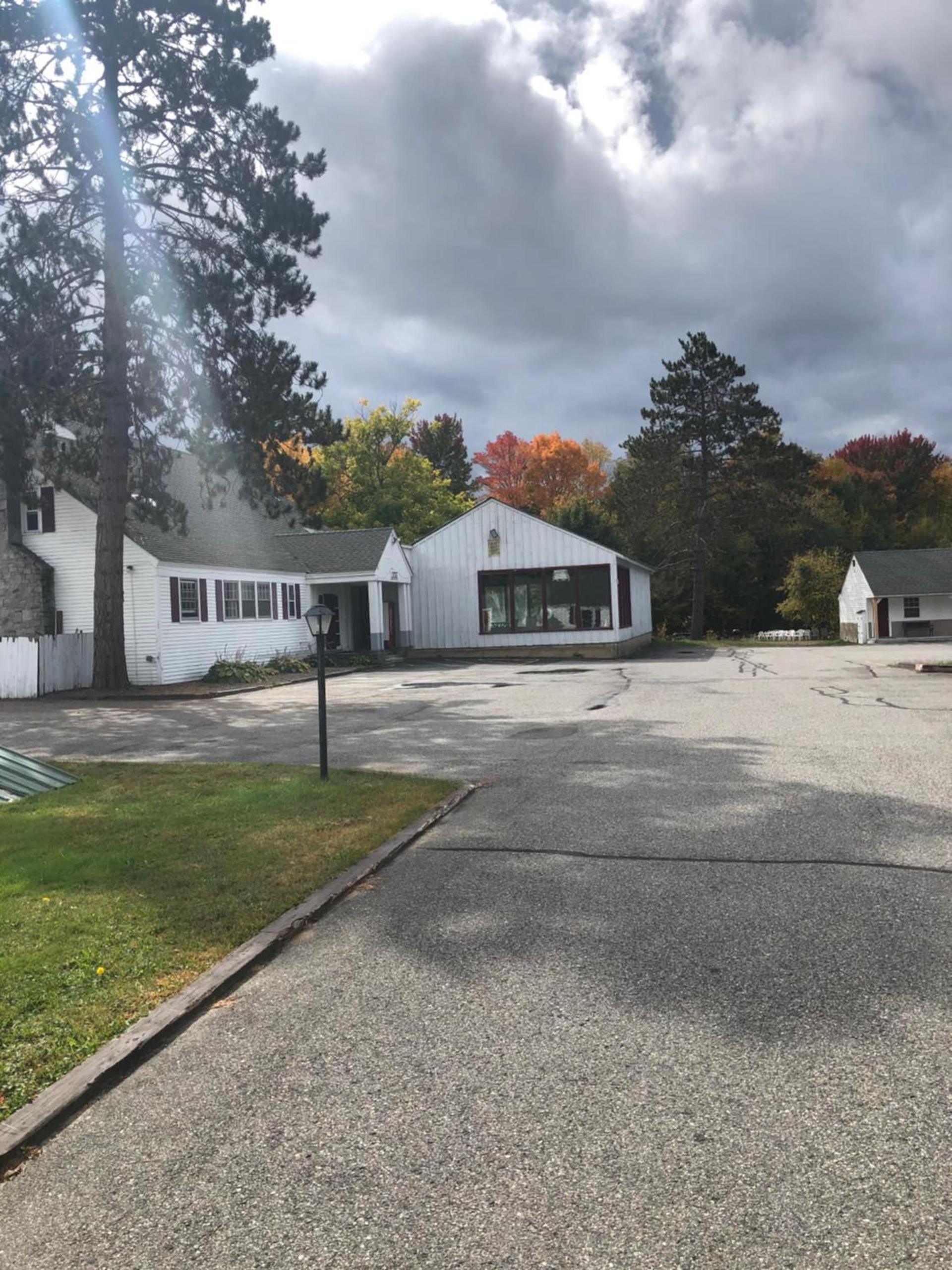 Stonybrook Motel & Lodge photo 30