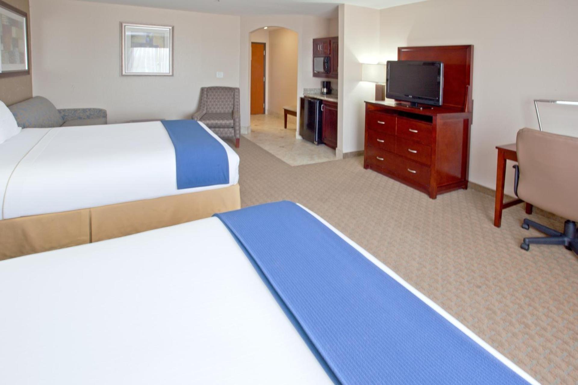 Holiday Inn Express & Suites College Station by IHG photo 65
