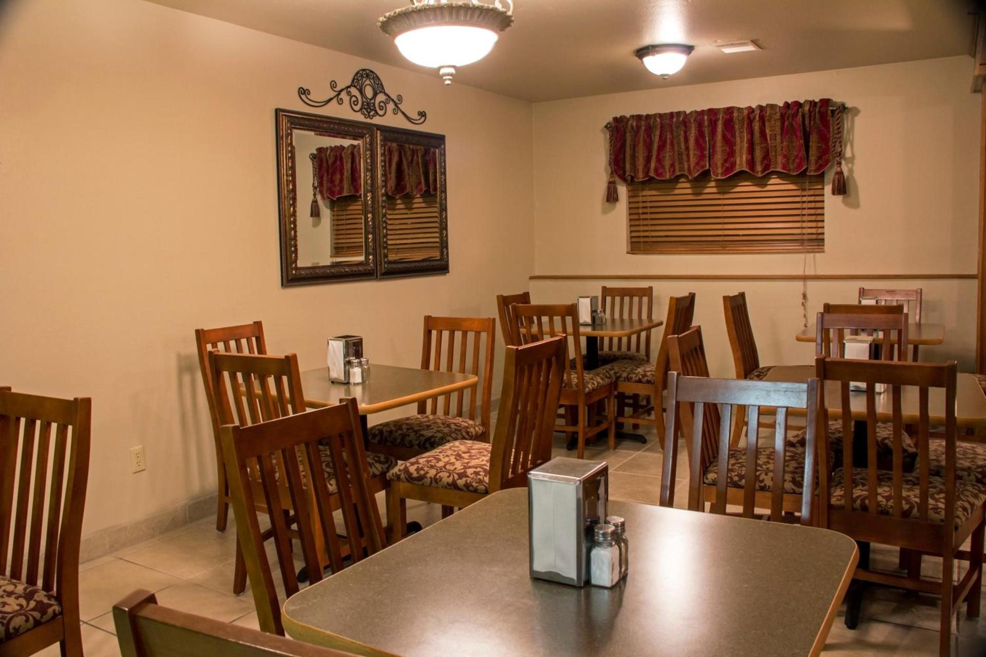 All American Inn & Suites Branson photo 7