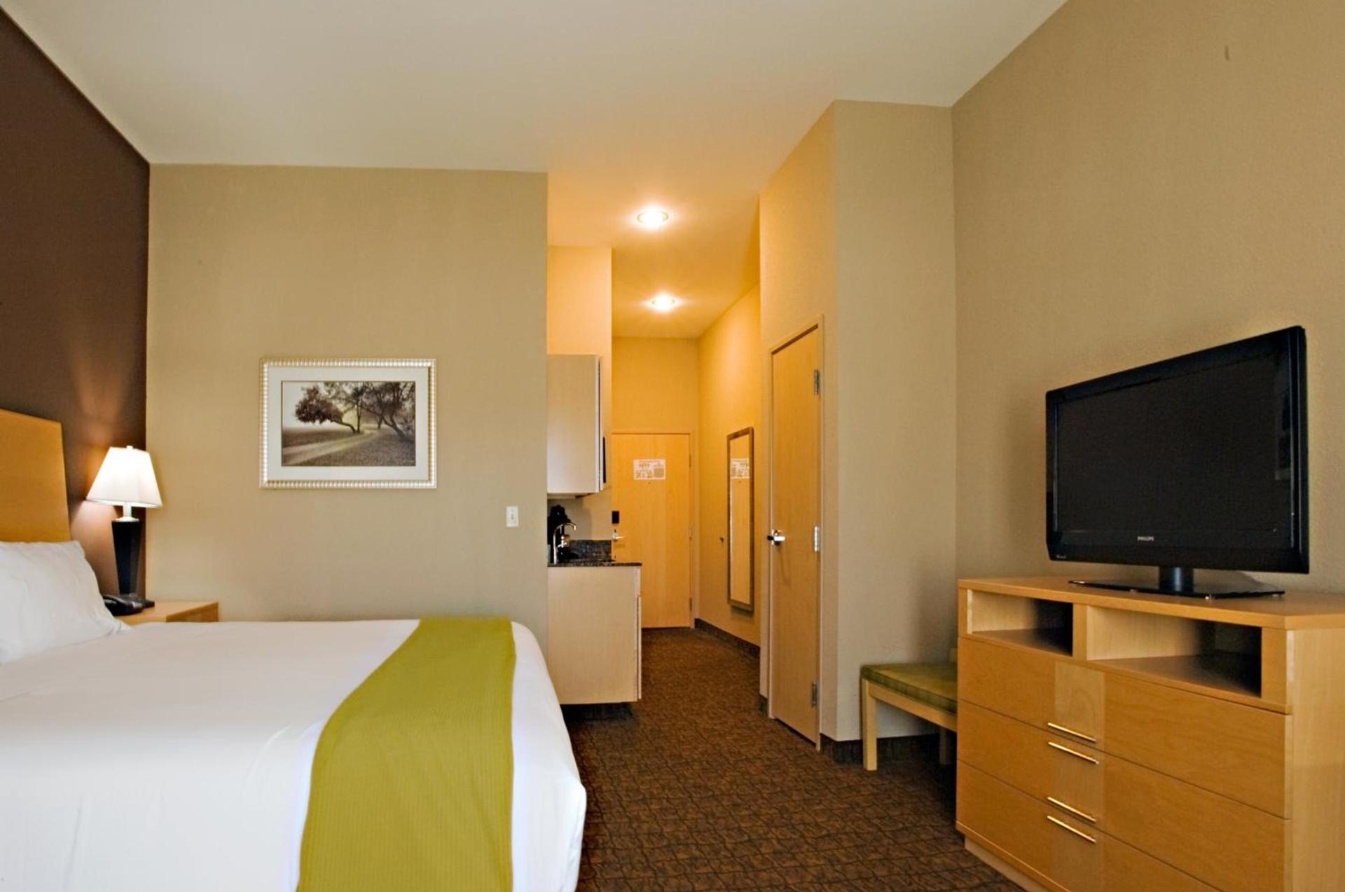 Holiday Inn Express Hotel and Suites Borger by IHG photo 5
