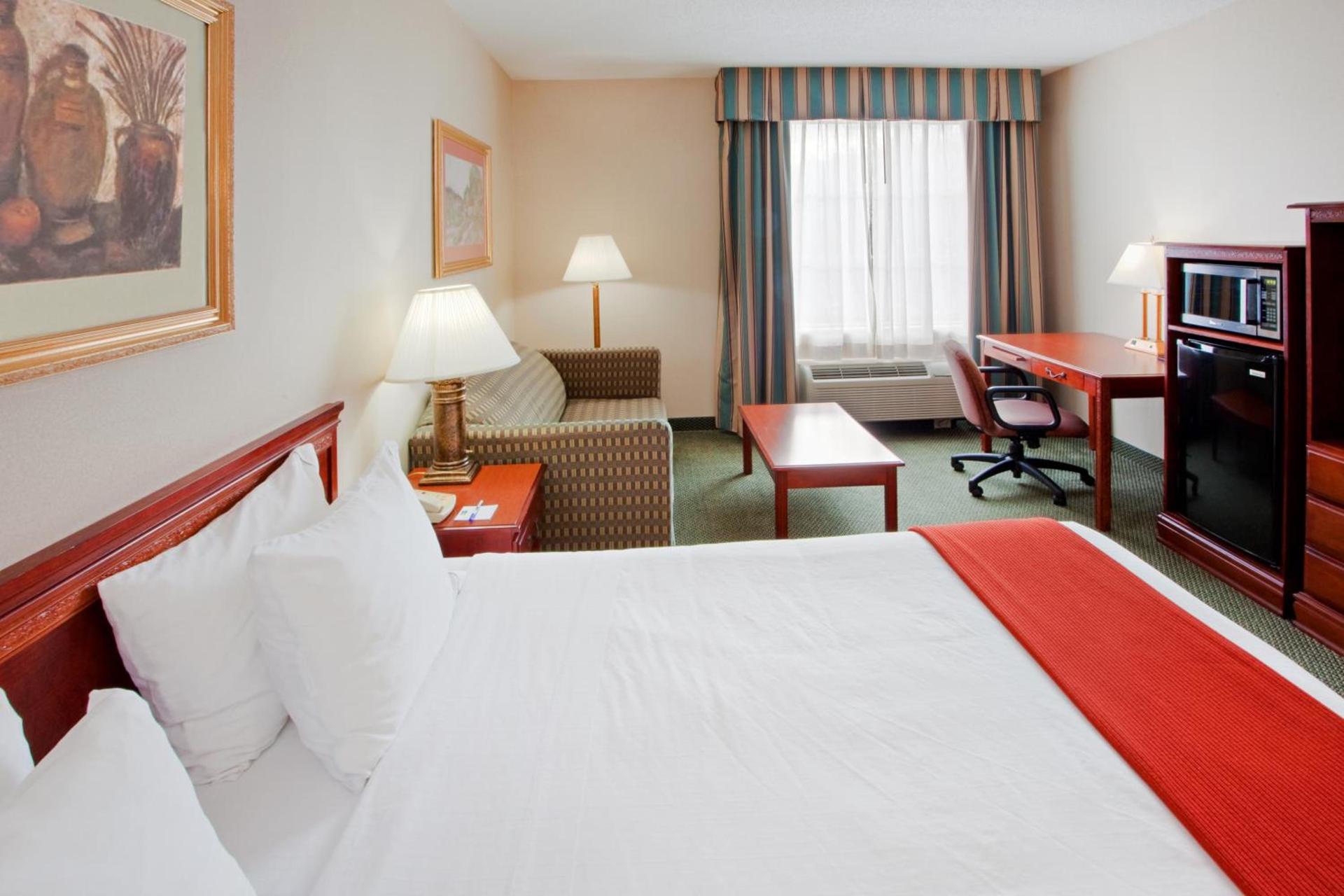 Holiday Inn Express Hanover by IHG photo 3