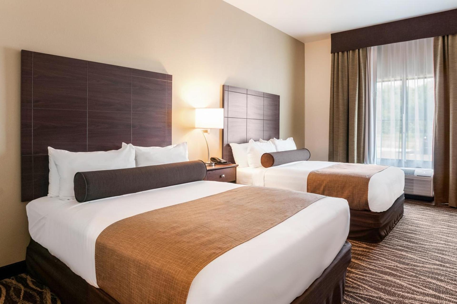 Cobblestone Hotel & Suites Appleton International Airport photo 29
