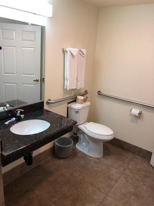 Trails Motel photo 46