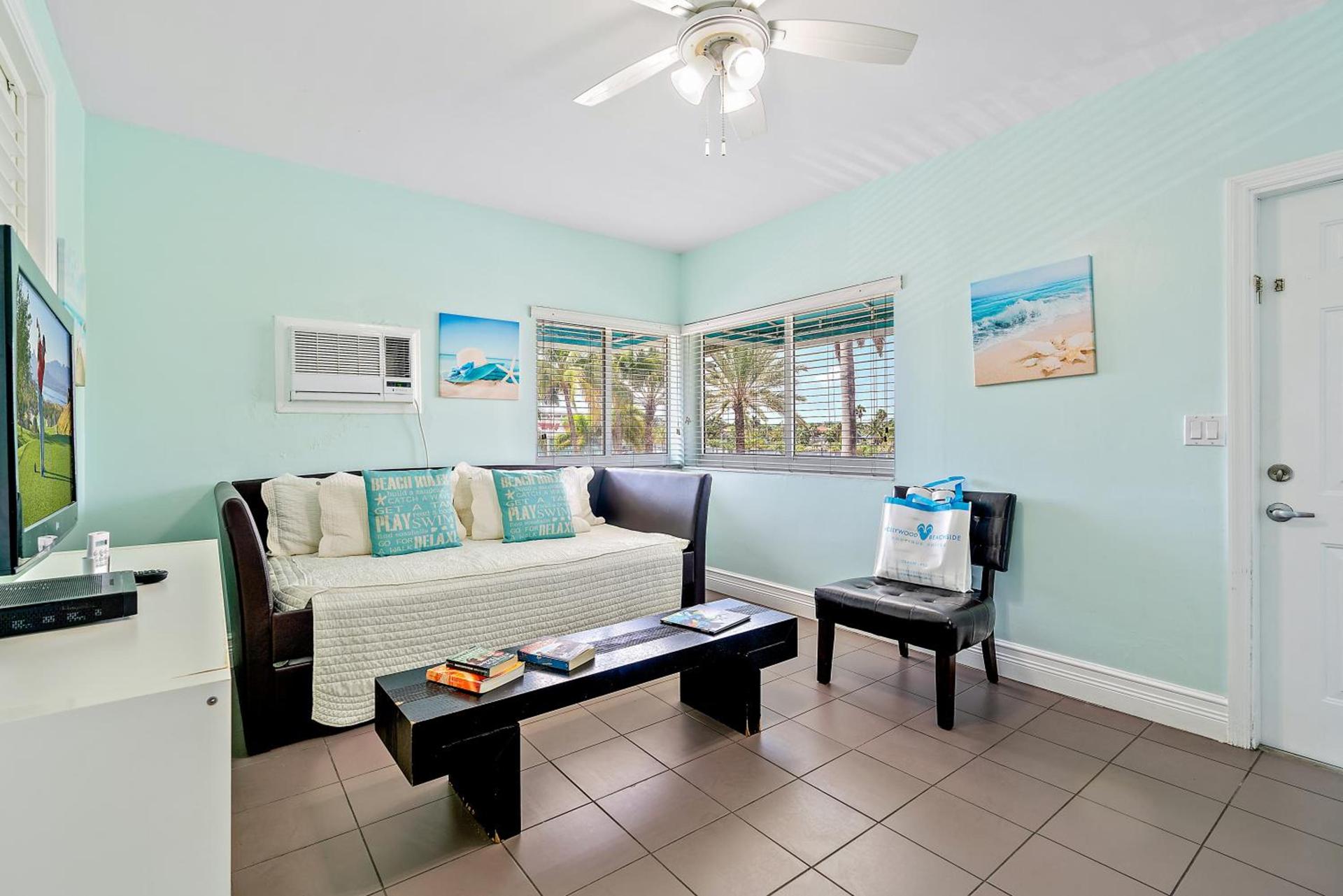 Hollywood Beachside Boutique Suite photo 17