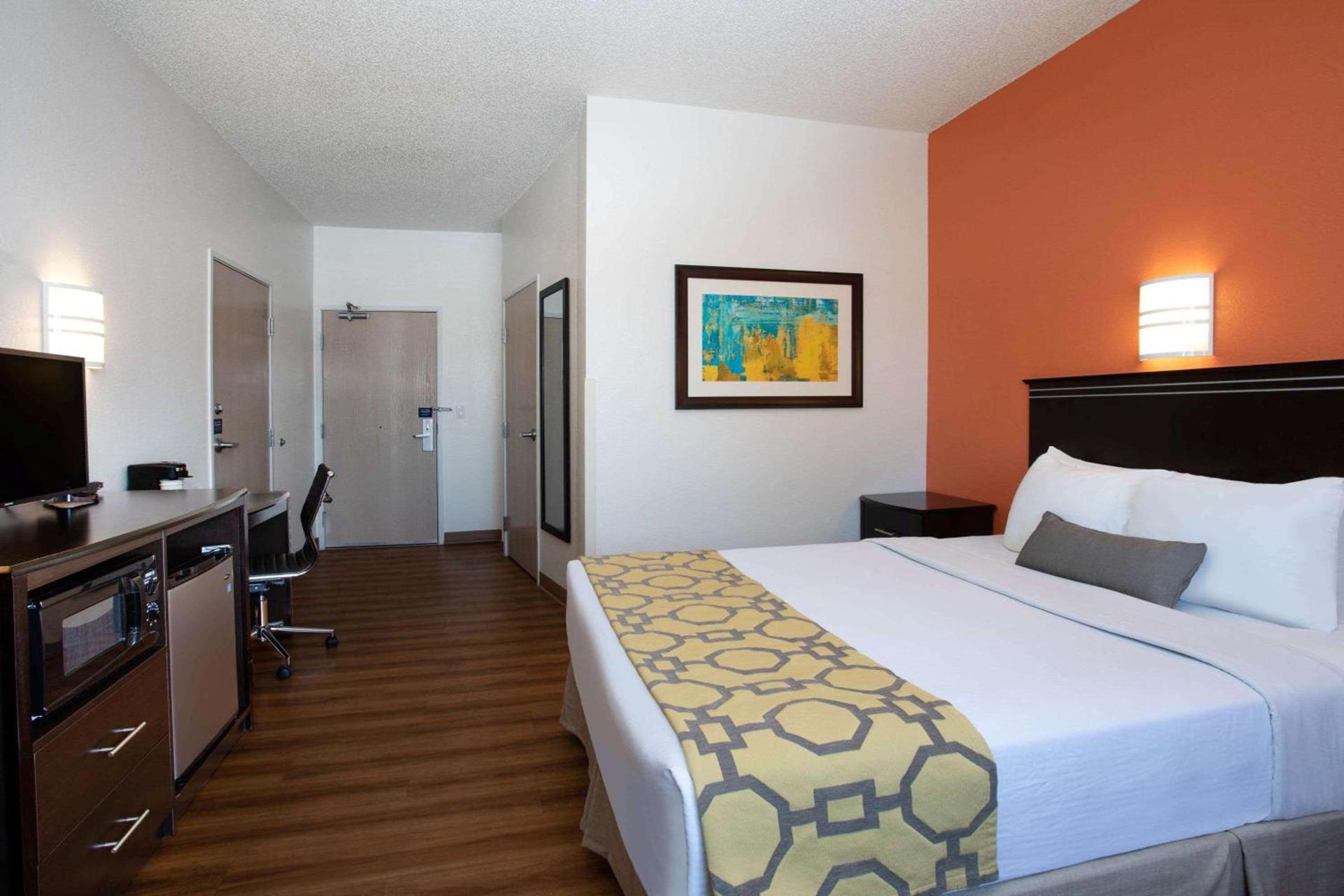 Baymont by Wyndham Sheridan photo 19