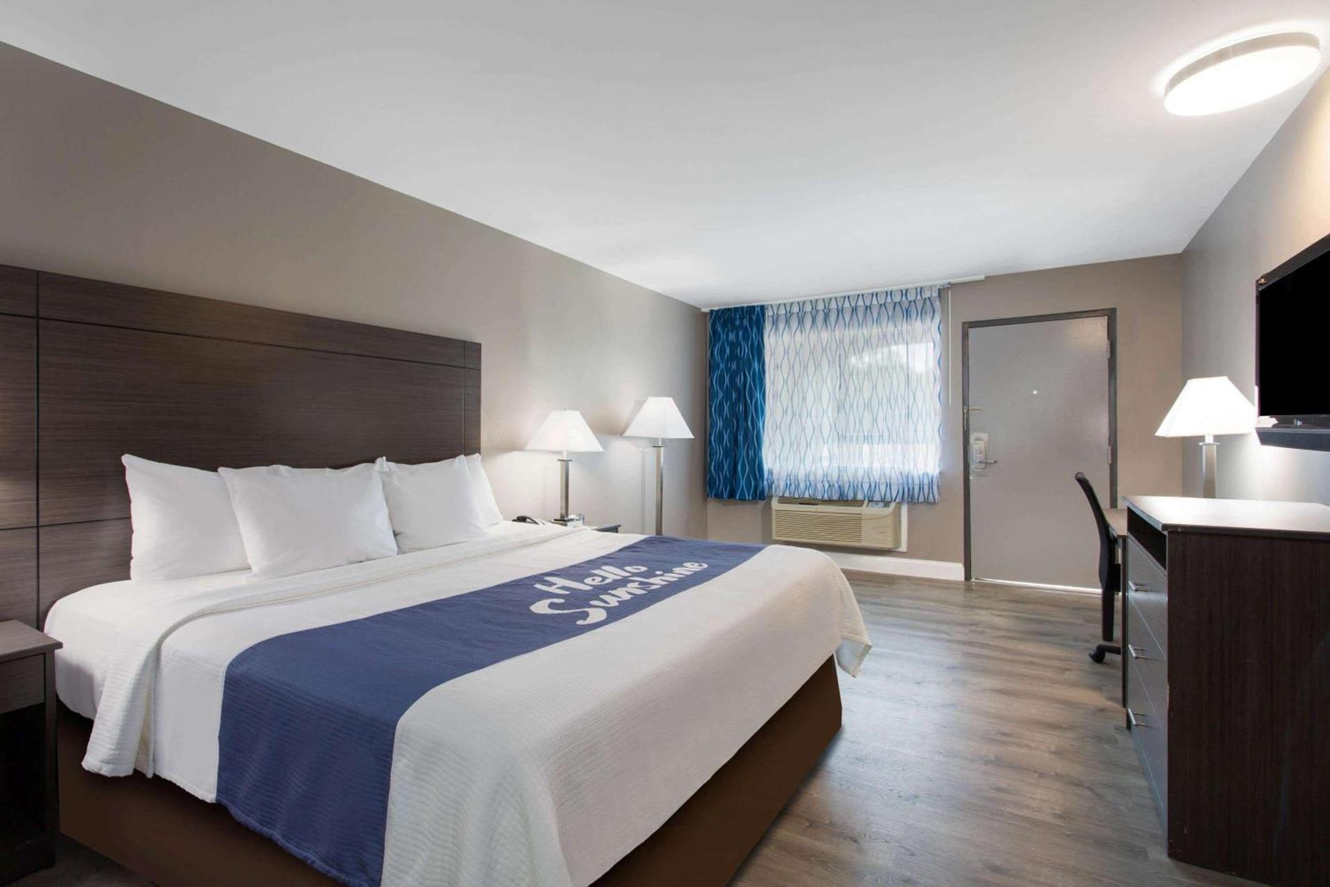 Days Inn by Wyndham Chesapeake photo 23