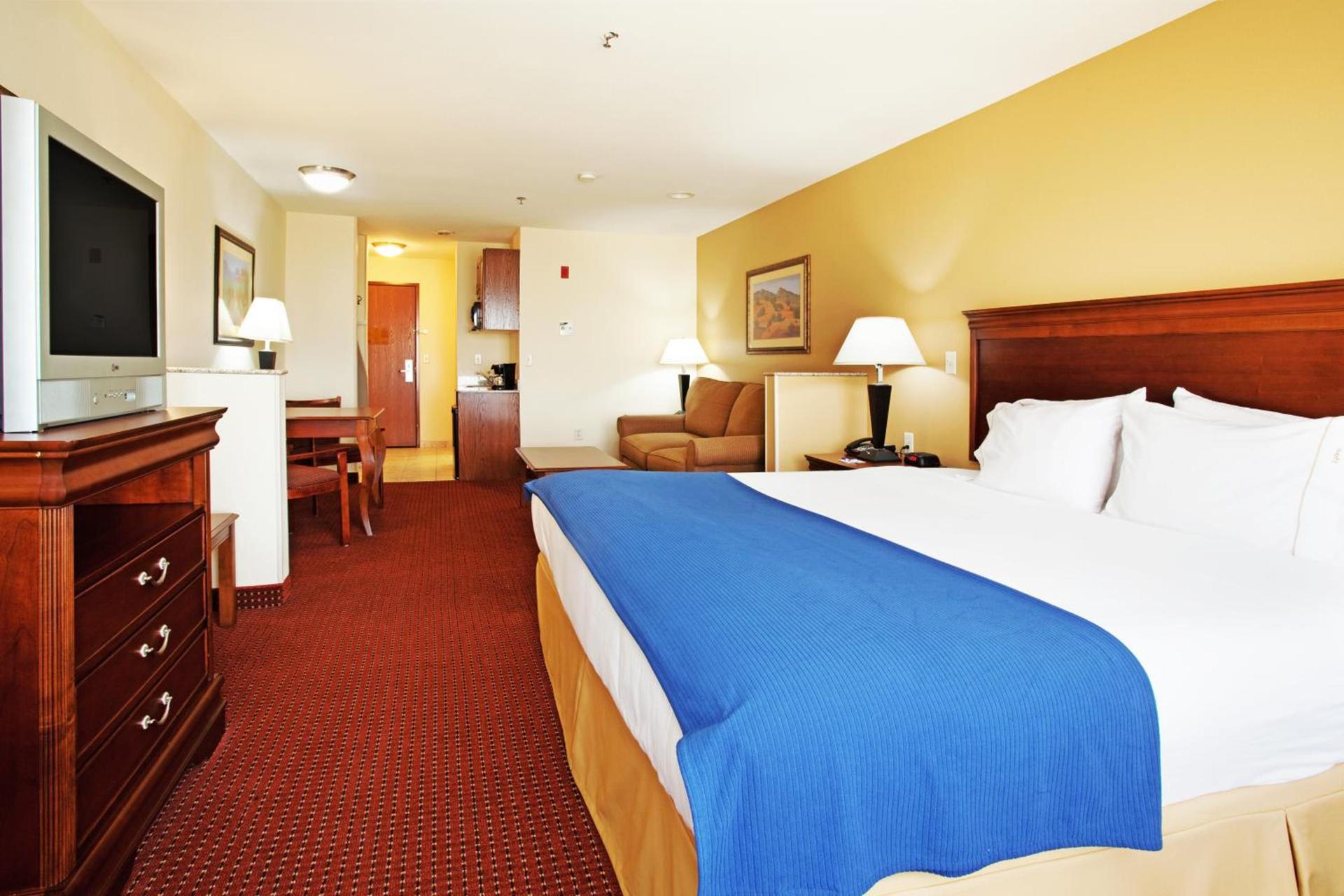 Holiday Inn Express Hotel & Suites Tooele by IHG photo 4