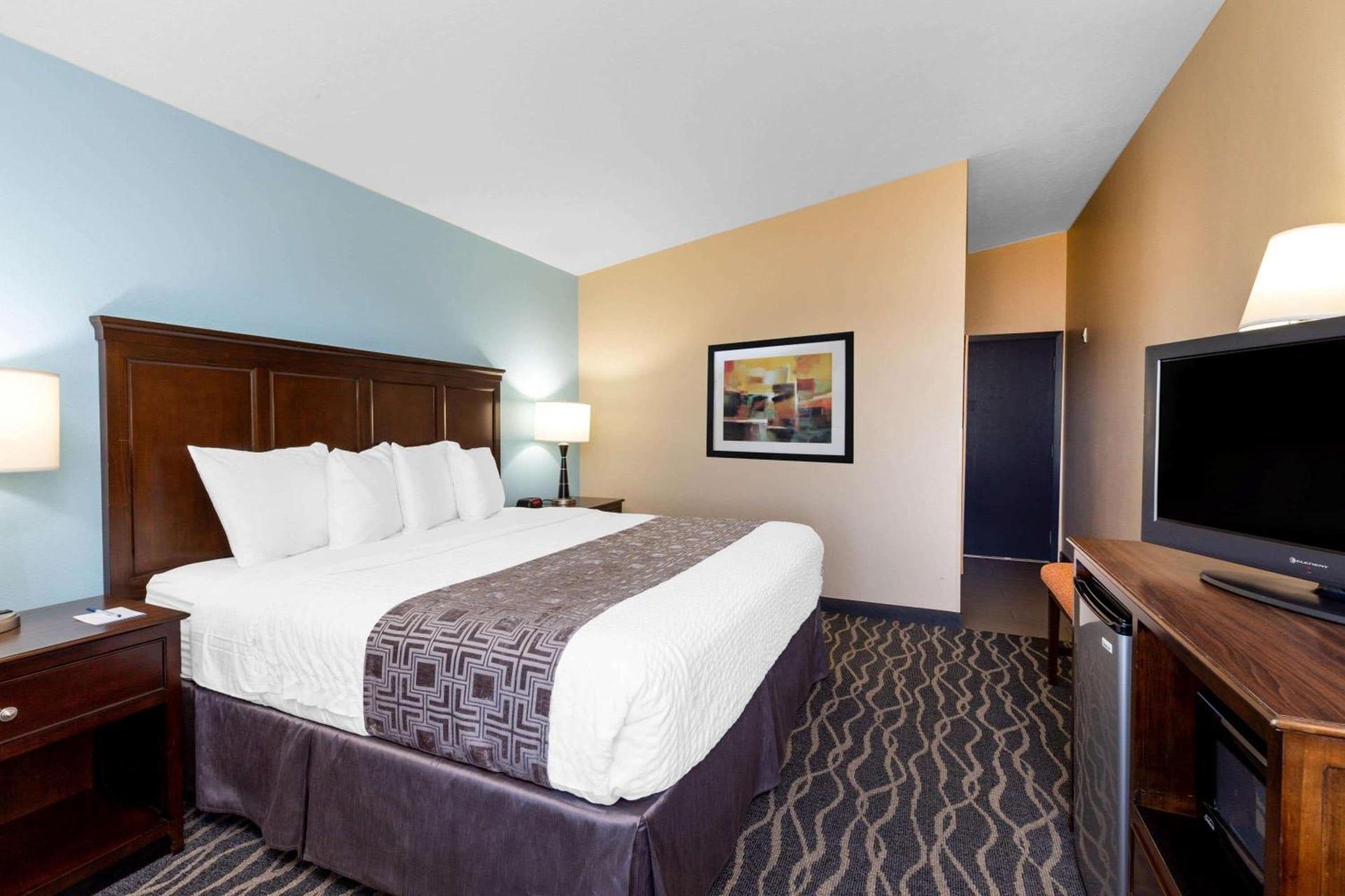Baymont by Wyndham Tri-Cities/Kennewick WA photo 2