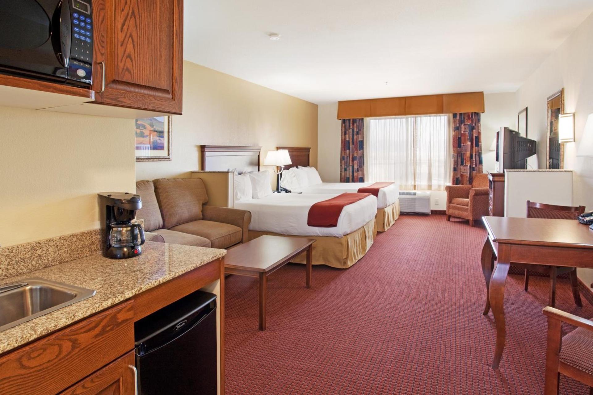 Holiday Inn Express Hotel & Suites Tooele by IHG photo 5