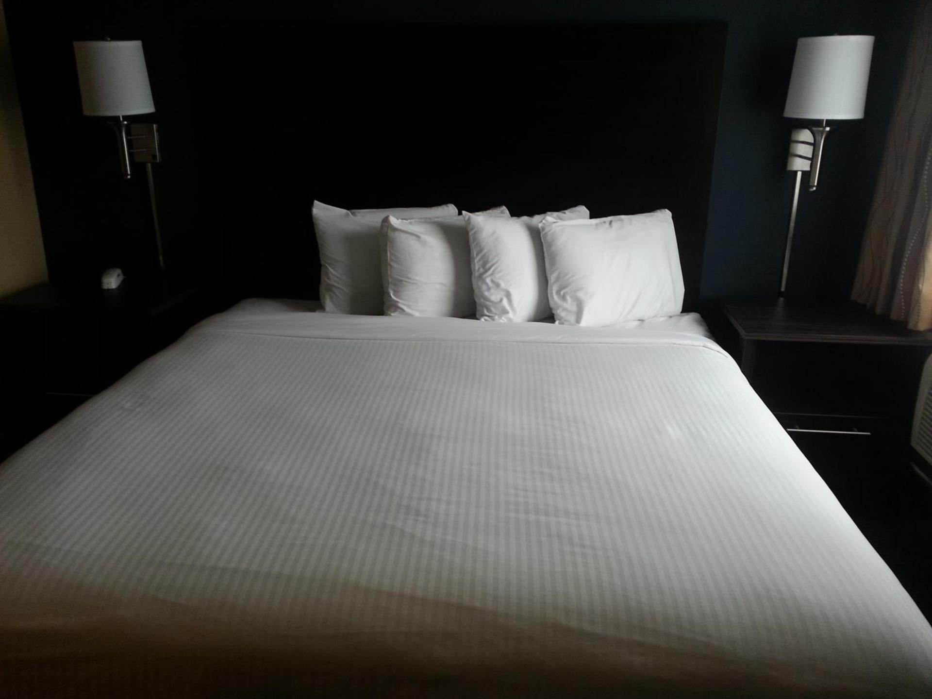 Howard Johnson by Wyndham Odessa TX photo 10