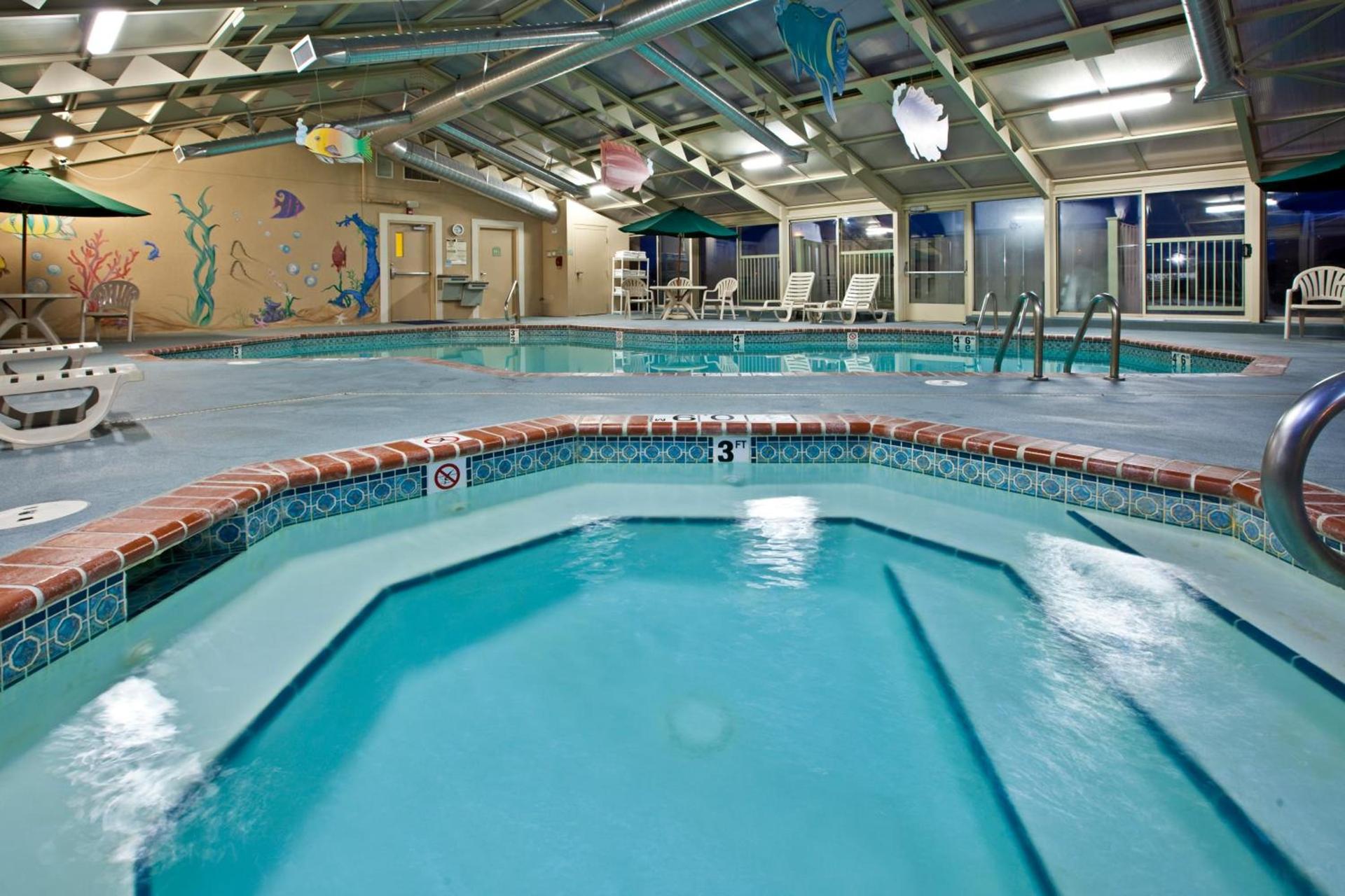 Baymont by Wyndham Litchfield photo 6