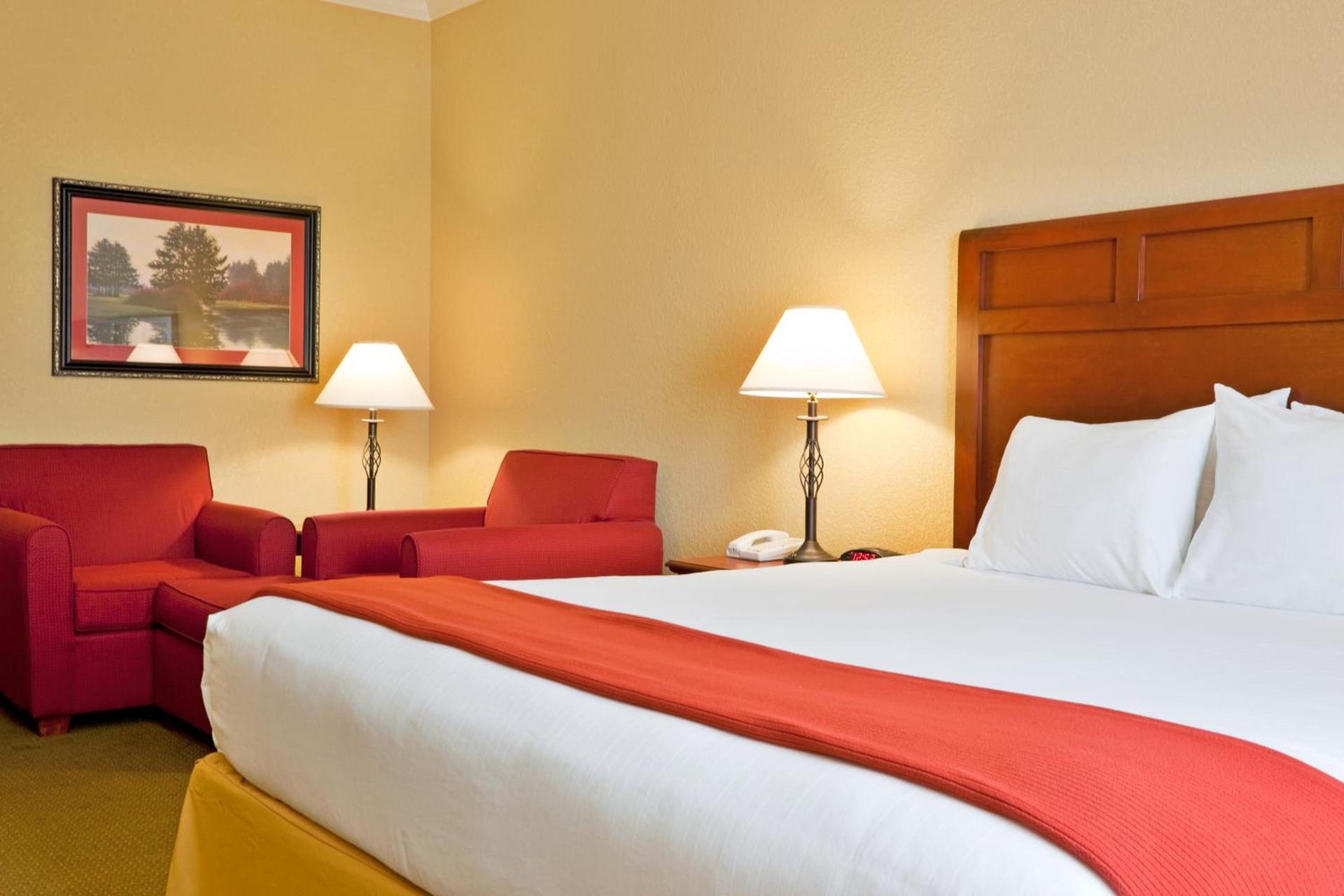 Holiday Inn Express of Salado-Belton by IHG photo 3