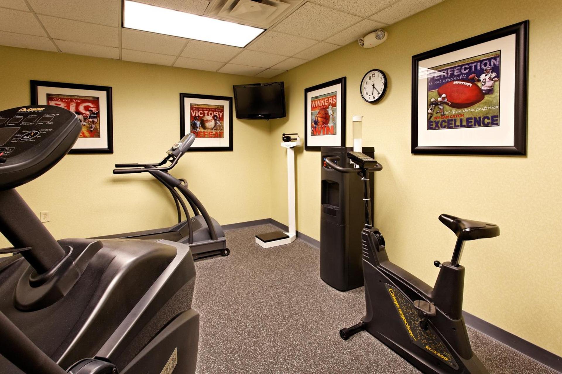 Garner Hotel Evansville East by IHG photo 39