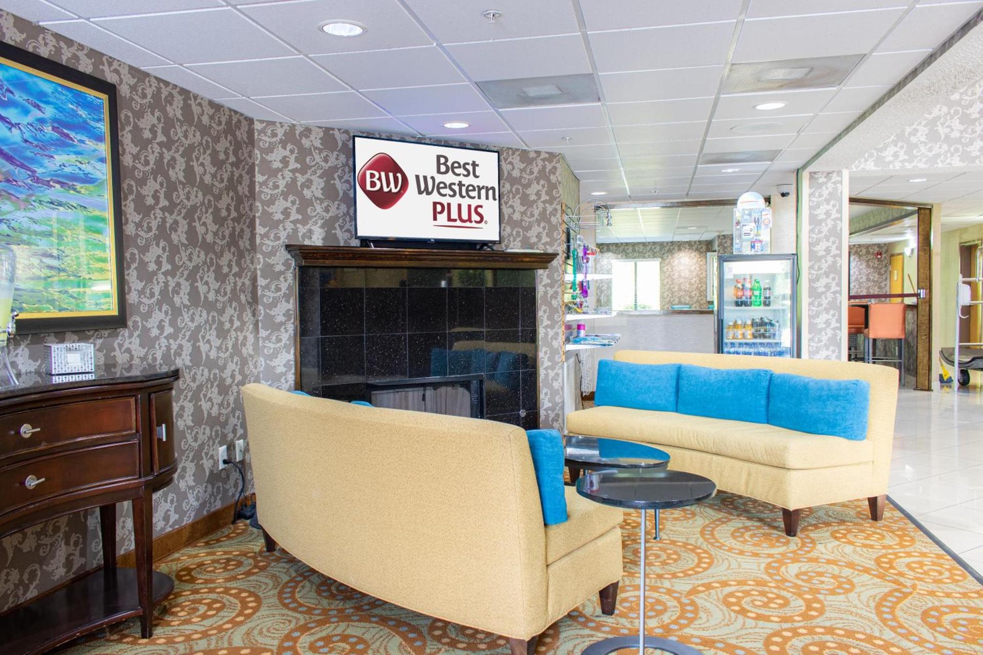 Best Western Plus Richmond Hill Inn photo 59