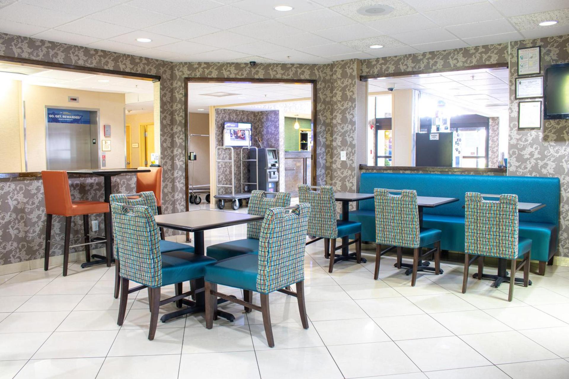 Best Western Plus Richmond Hill Inn photo 55