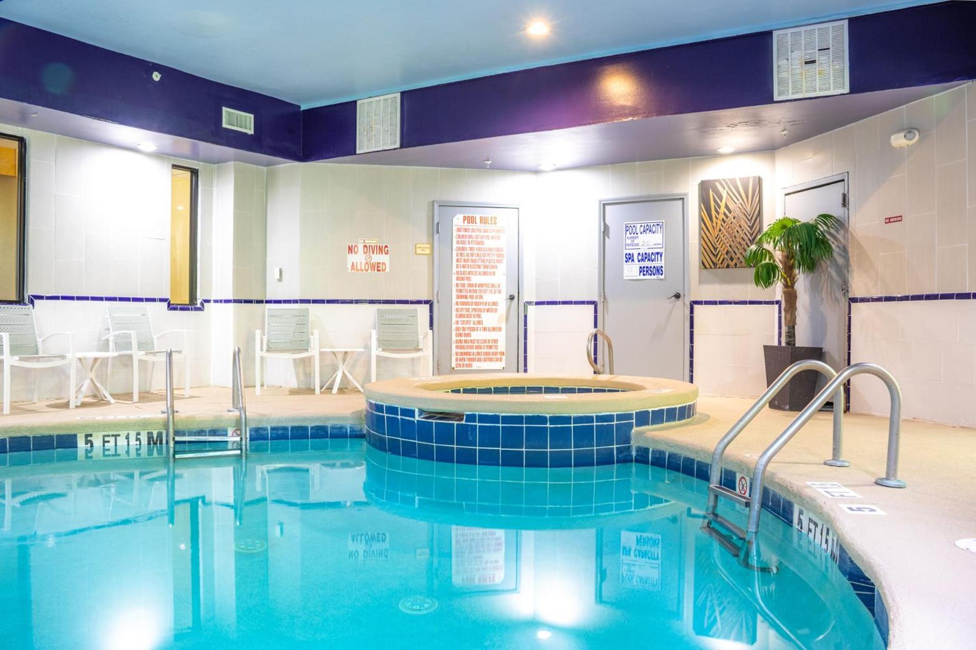 Best Western Plus Richmond Hill Inn photo 44