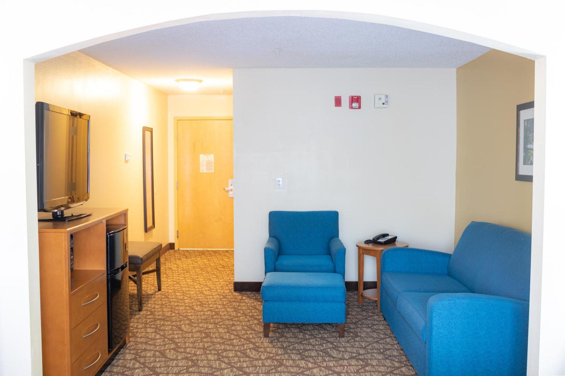 Best Western Plus Richmond Hill Inn photo 42