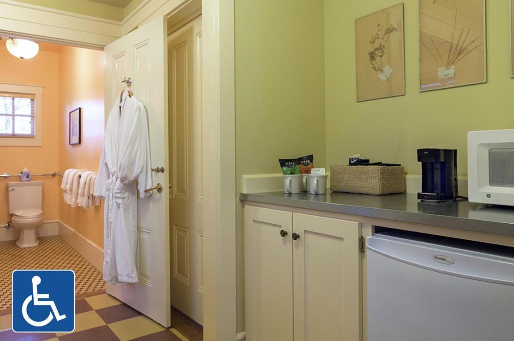 Tallman Hotel photo 9