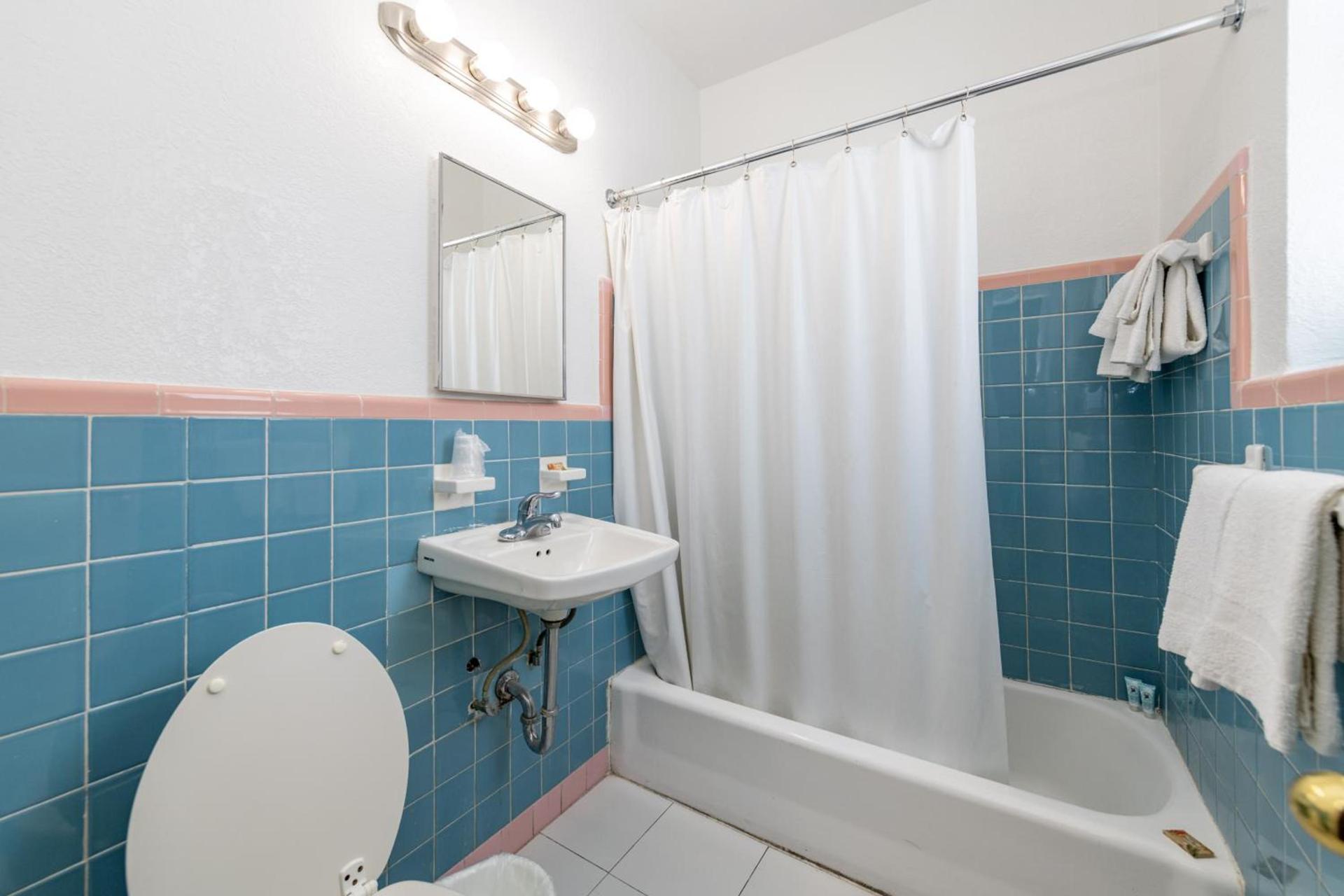 Ocean Beach Suites photo 4