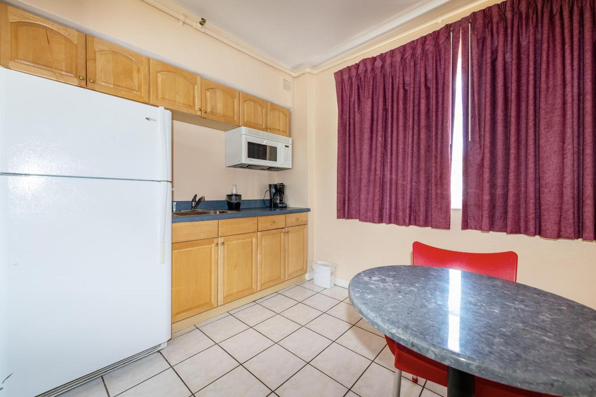 Ocean Beach Suites photo 13