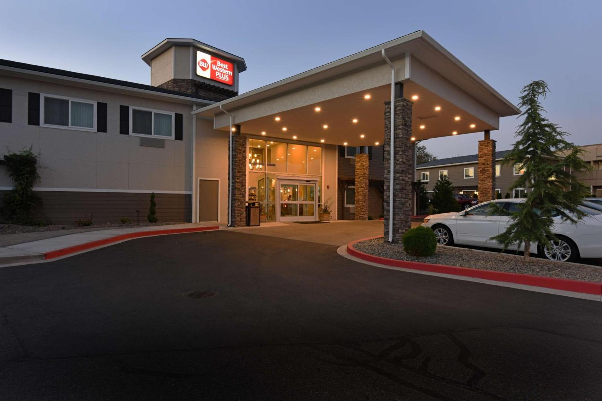 Best Western Plus Vintage Valley Inn photo 1