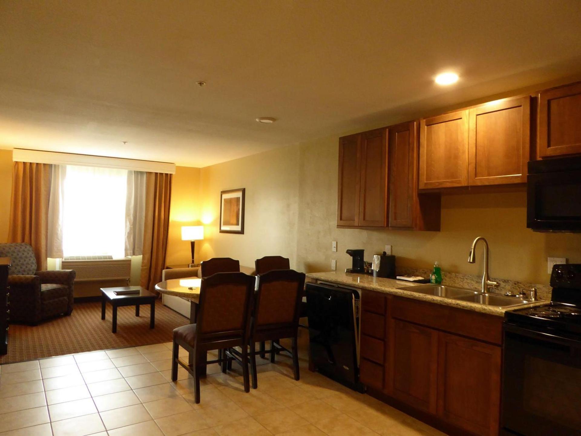 Best Western Plus Vintage Valley Inn photo 18