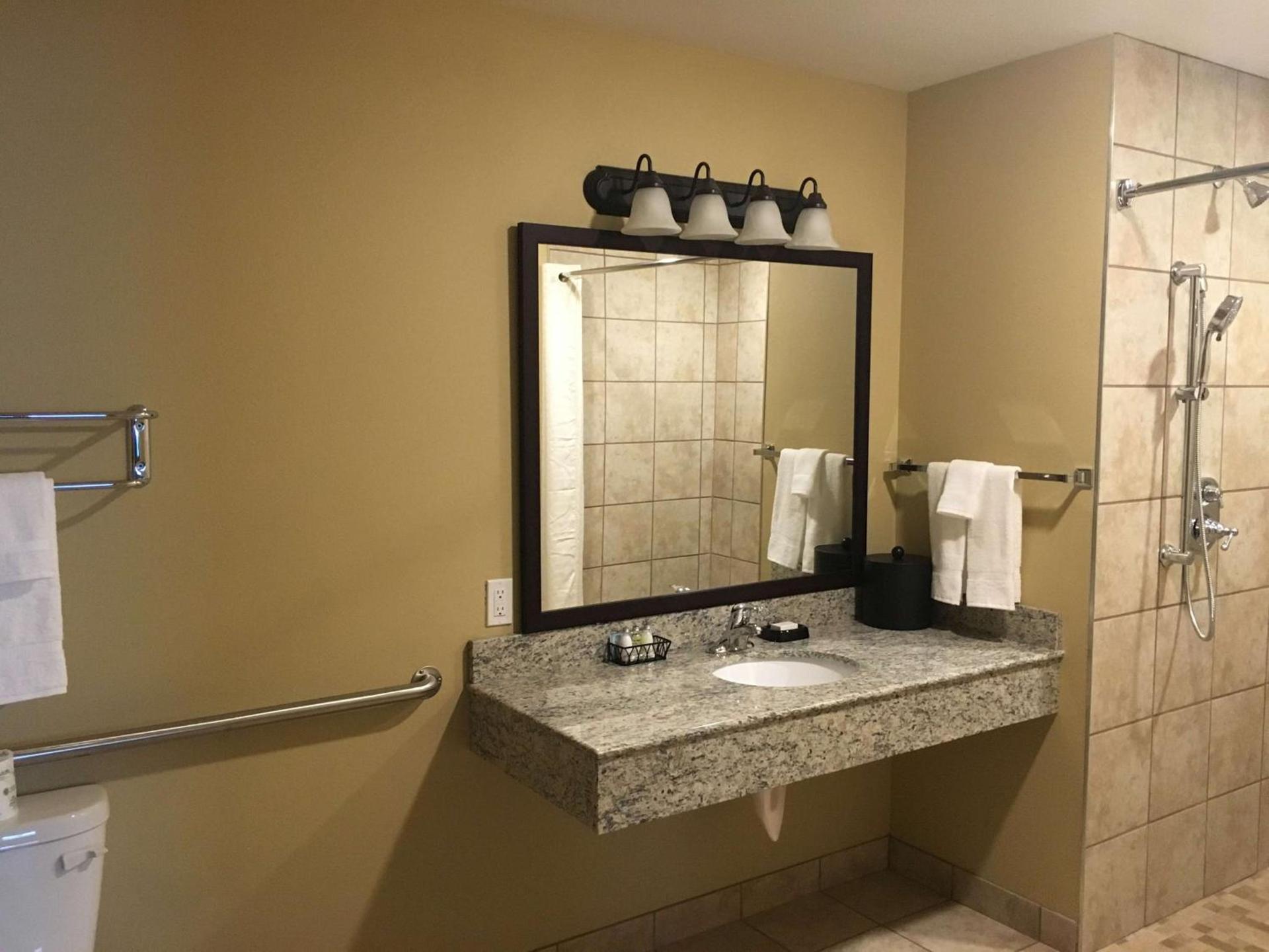 Best Western Plus Vintage Valley Inn photo 24