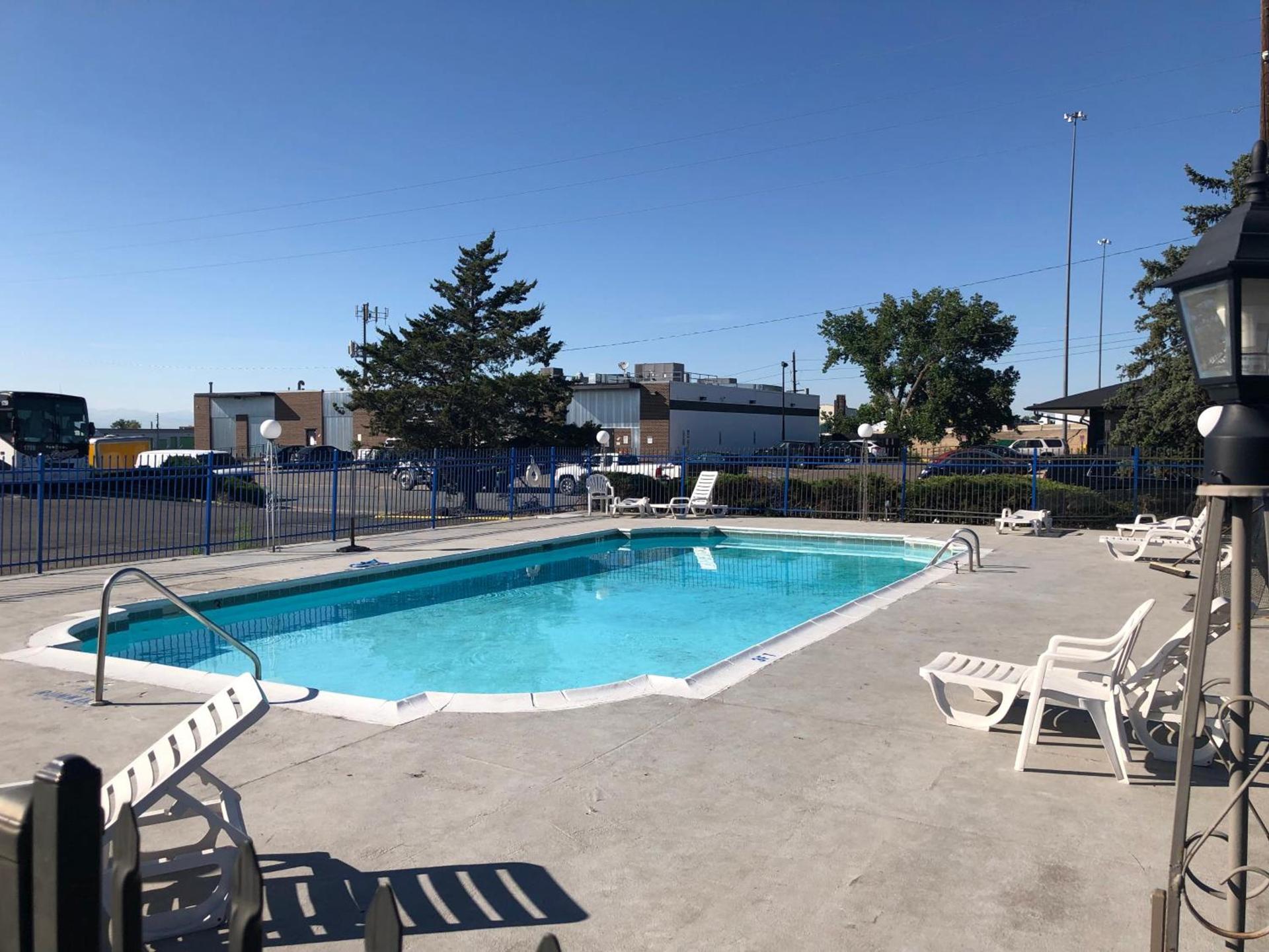 Americas Best Value Inn Denver photo 2
