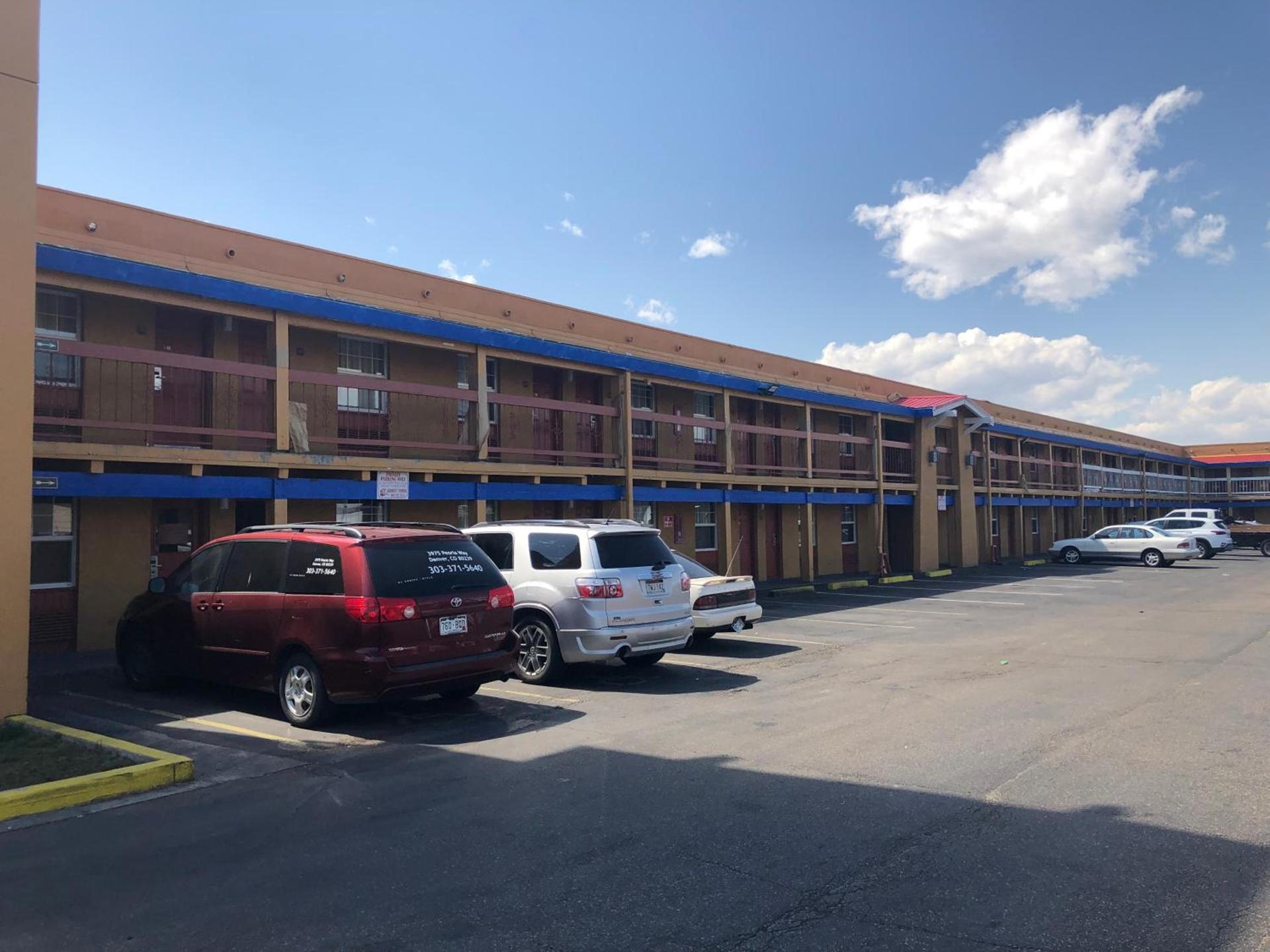 Americas Best Value Inn Denver photo 26
