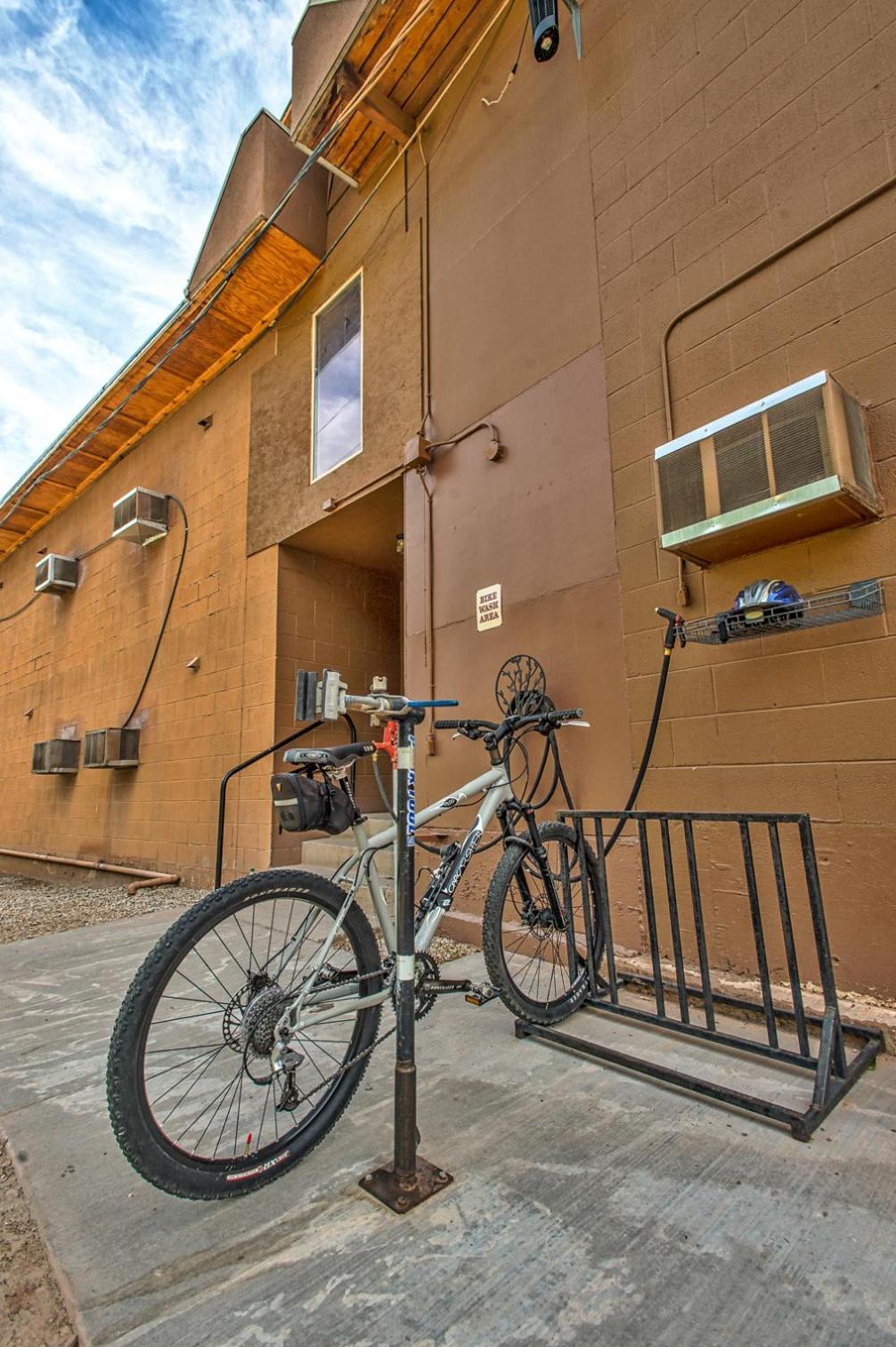 Big Horn Lodge photo 9