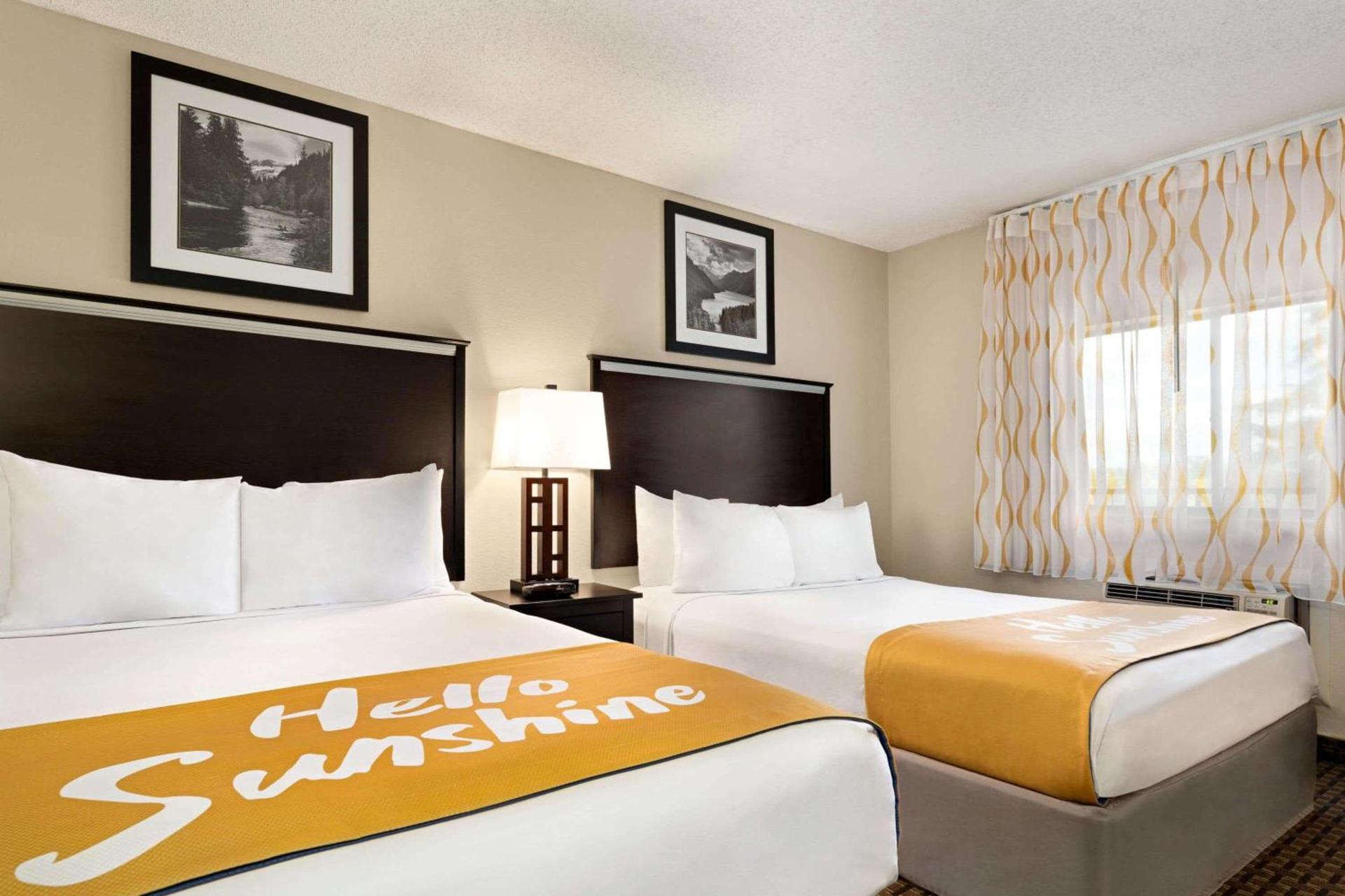 Days Inn by Wyndham Cortez photo 16