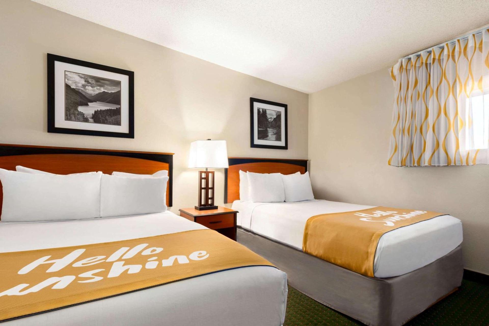 Days Inn by Wyndham Cortez photo 21