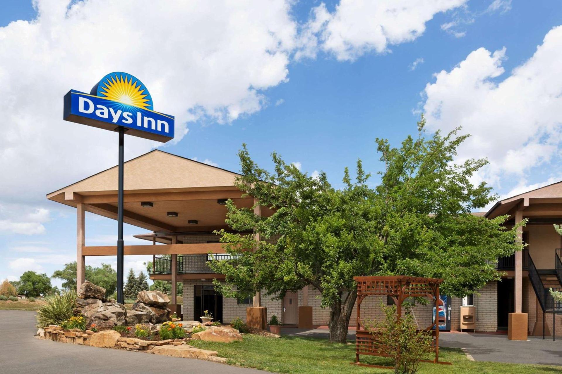 Days Inn by Wyndham Cortez photo 31