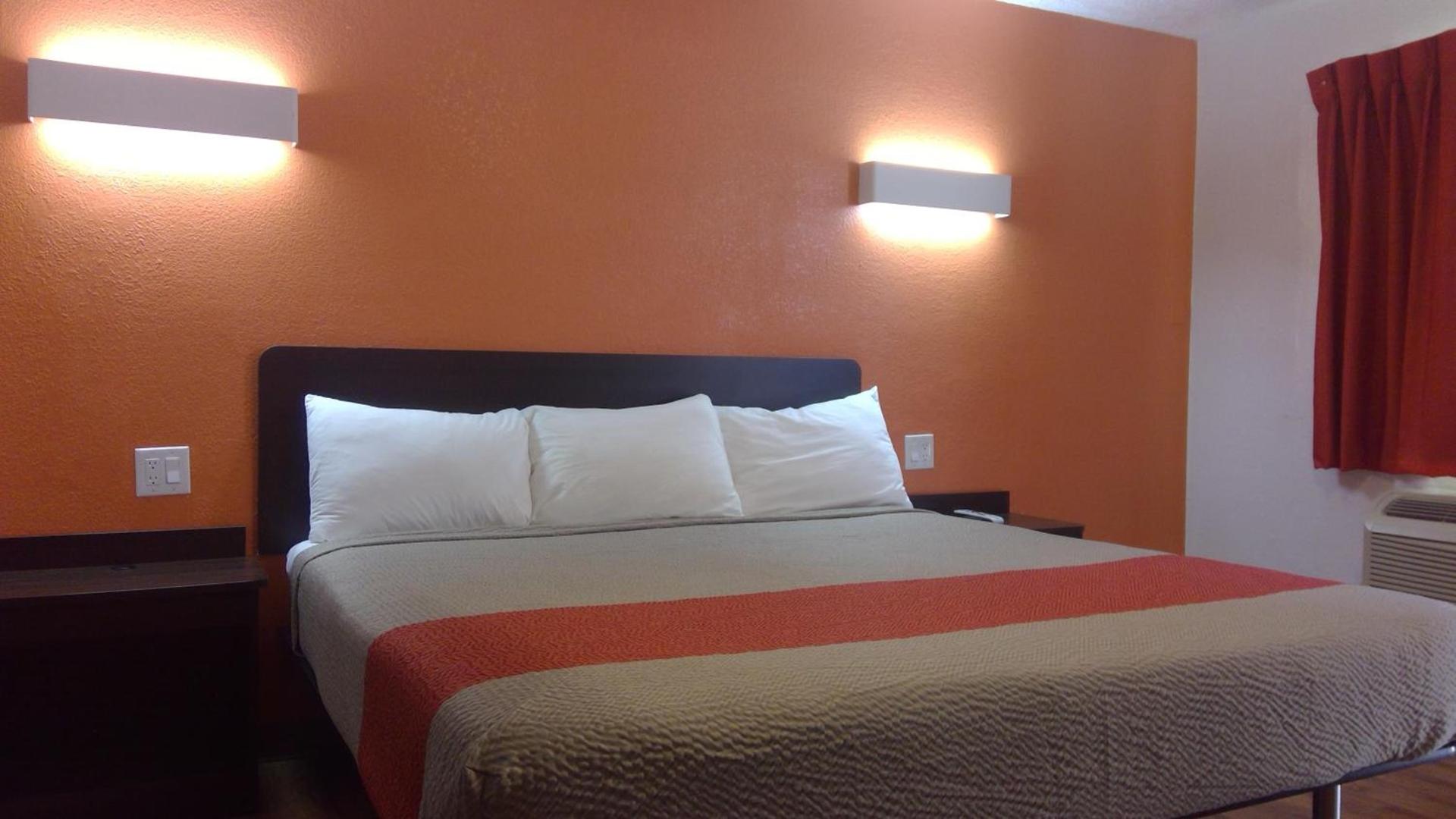 Motel 6-Clovis, NM photo 25