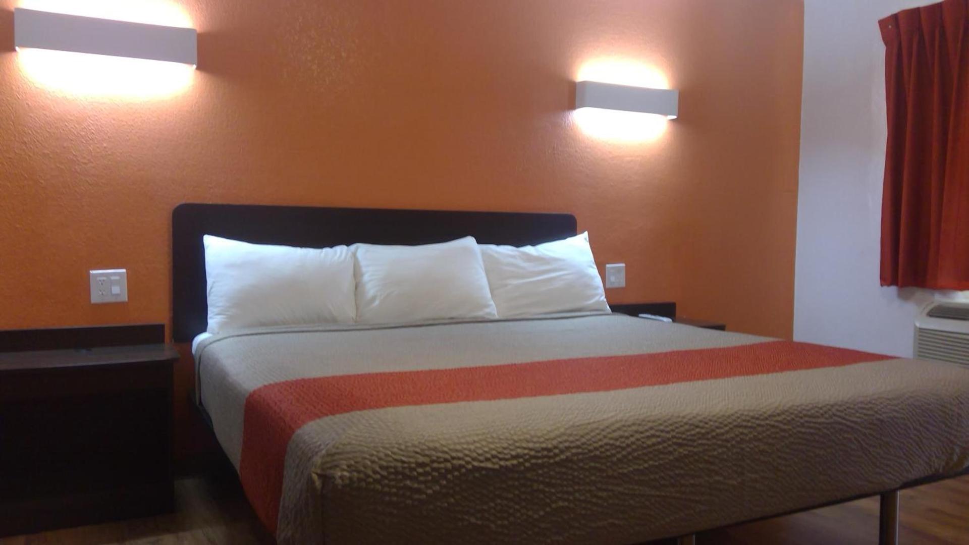 Motel 6-Clovis, NM photo 27