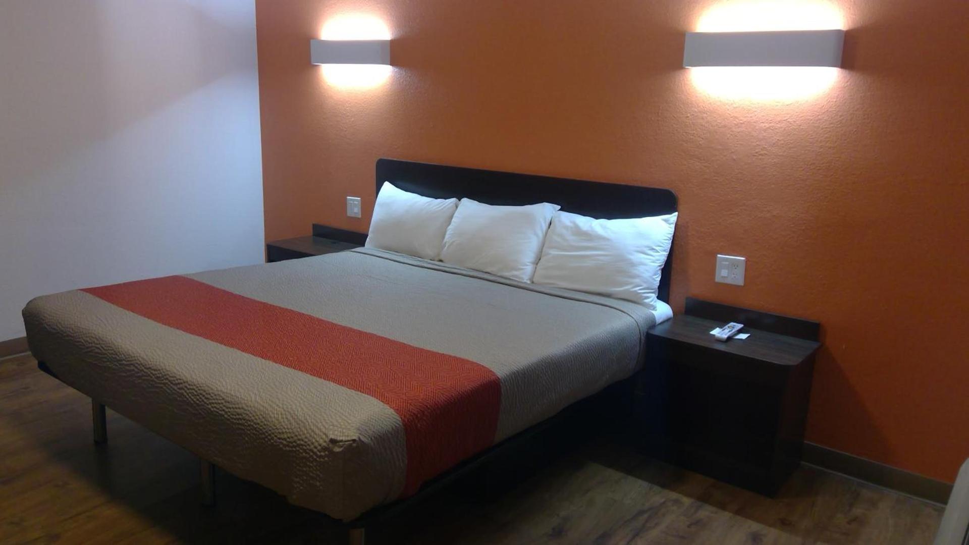 Motel 6-Clovis, NM photo 33