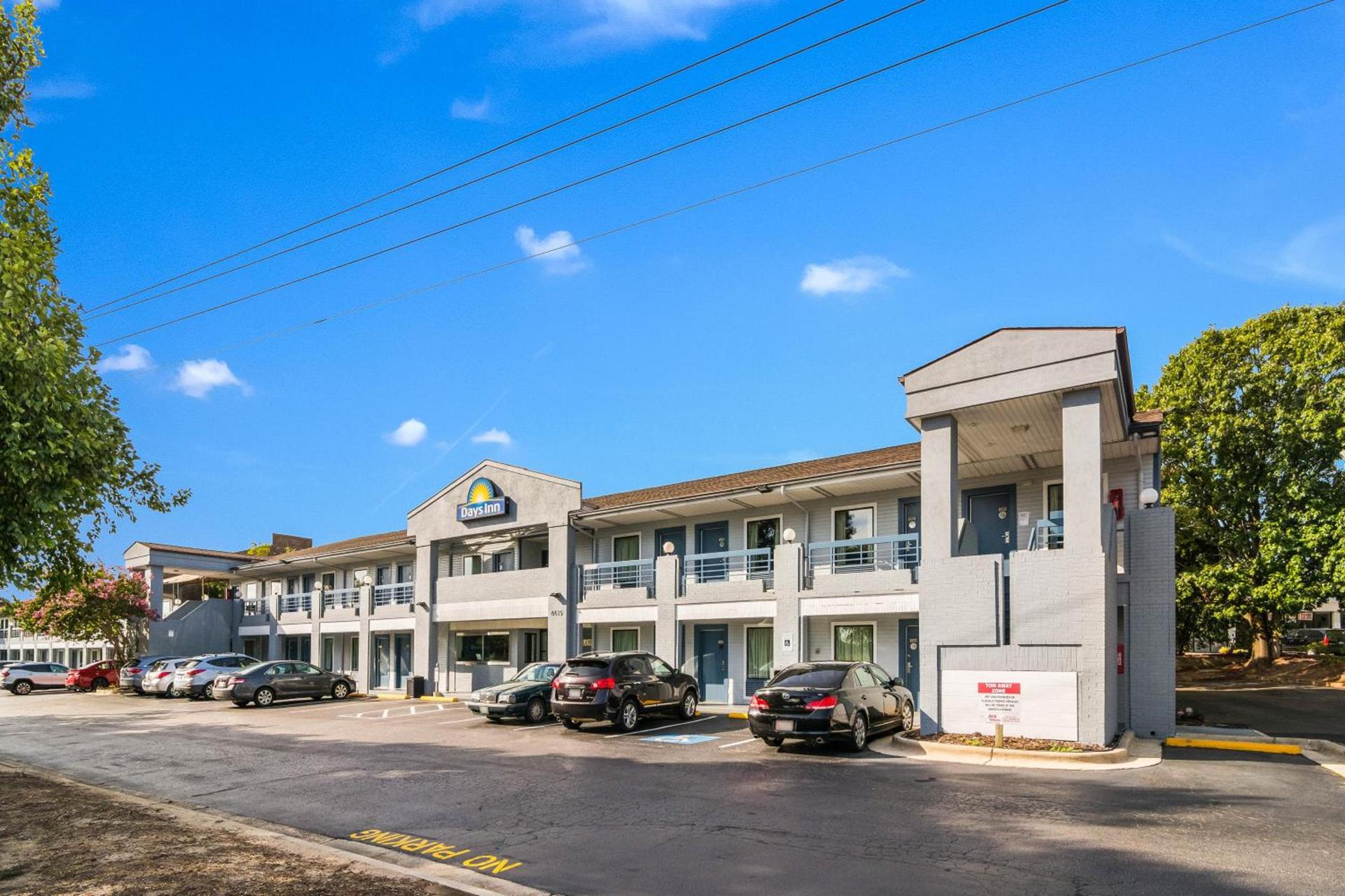 Days Inn by Wyndham Raleigh Glenwood-Crabtree photo 1