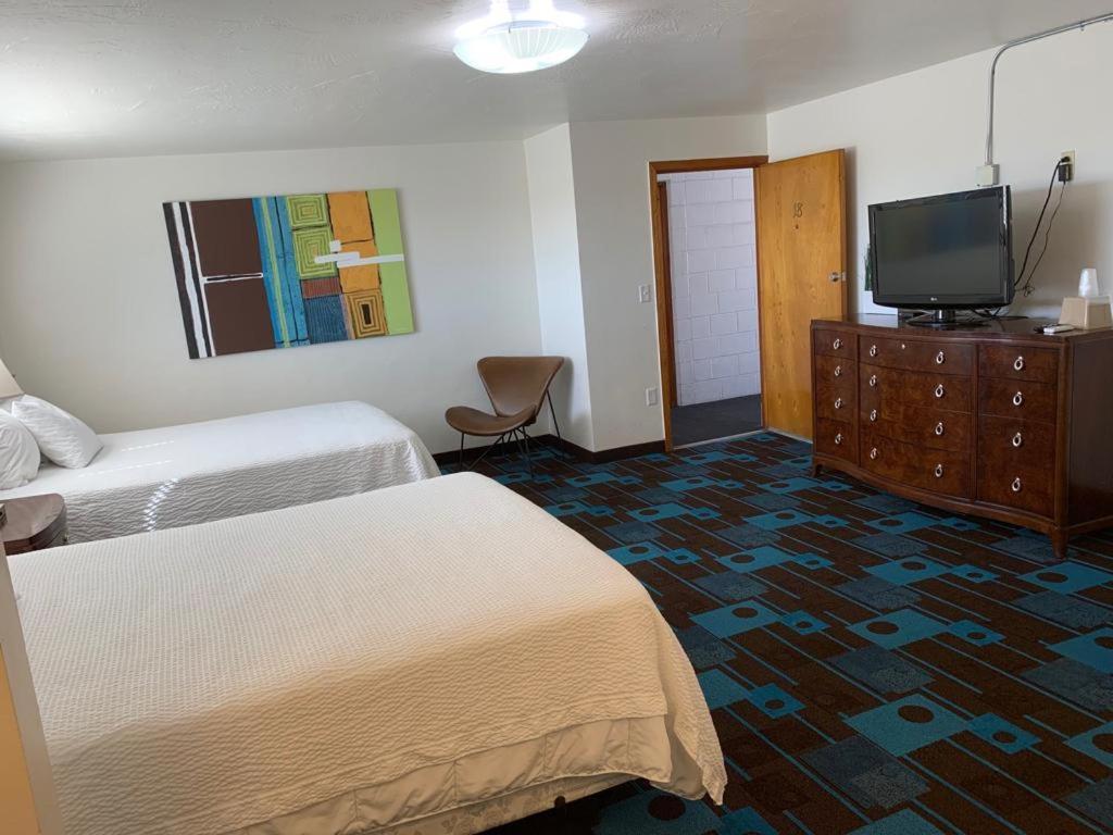 The Sands Motel photo 26