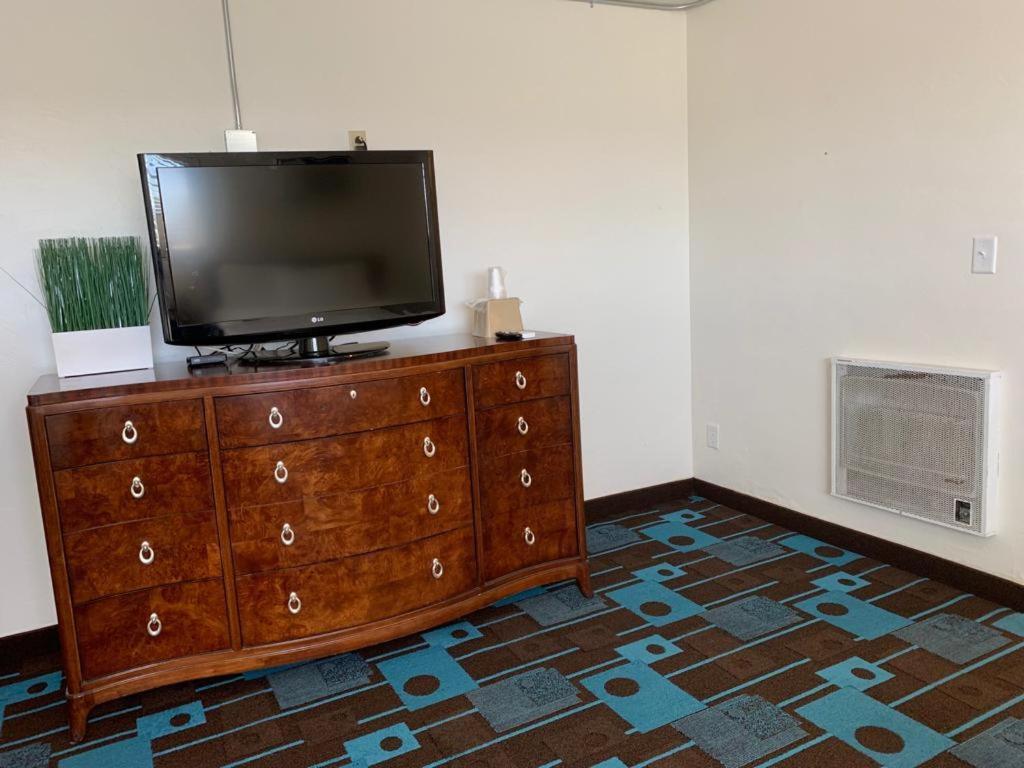 The Sands Motel photo 22