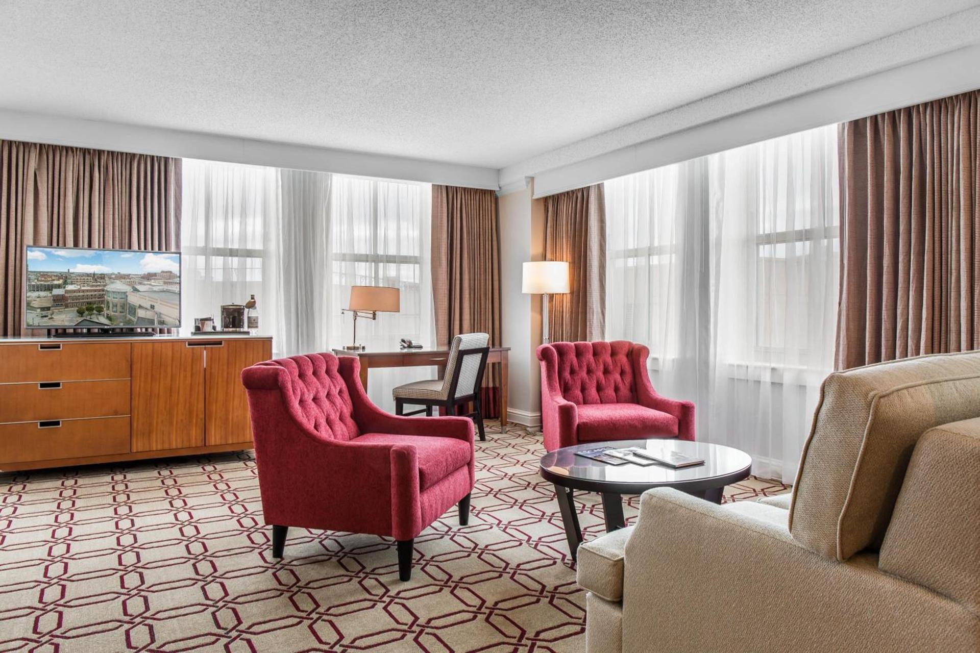 Omni Providence photo 38
