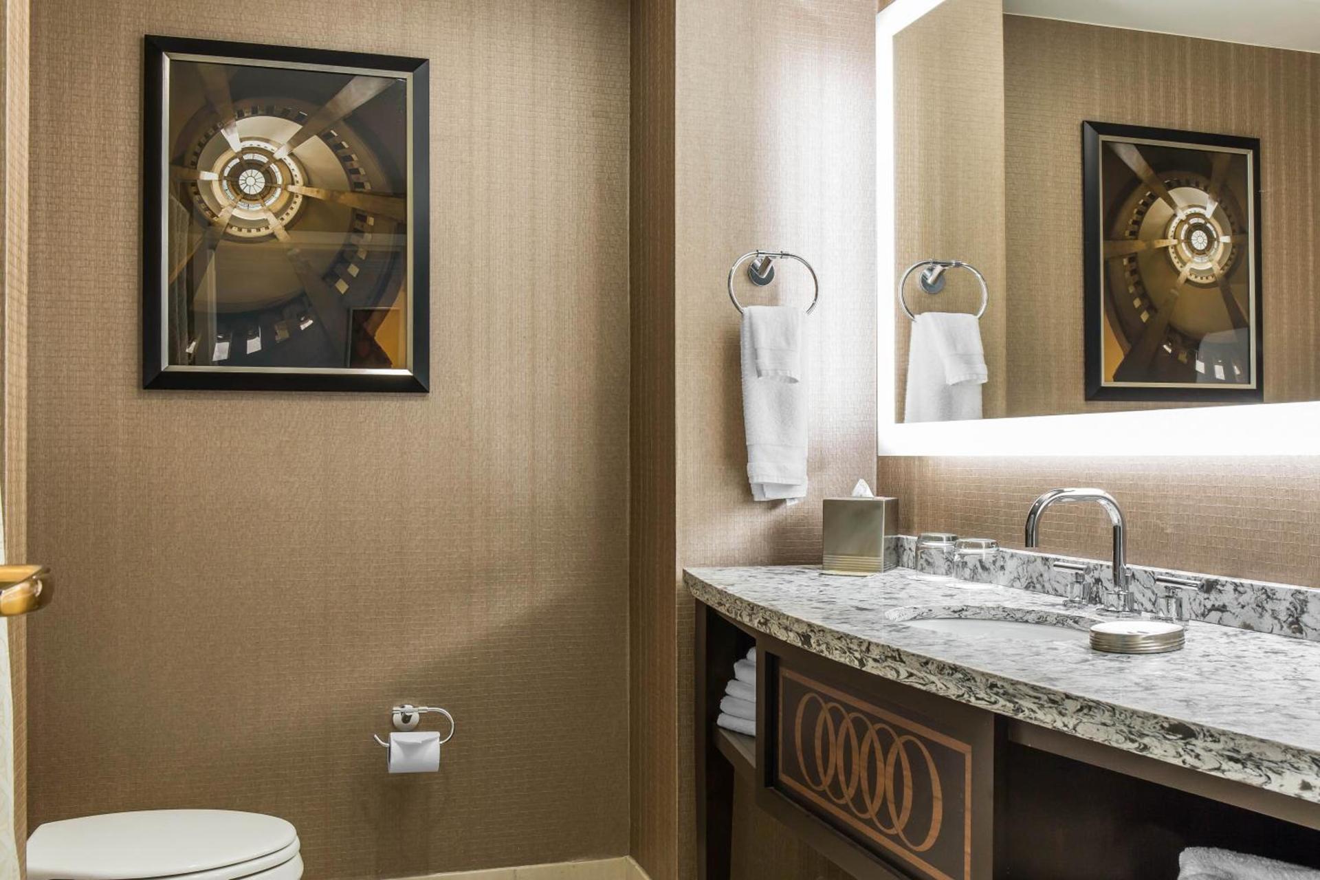 Omni Providence photo 32