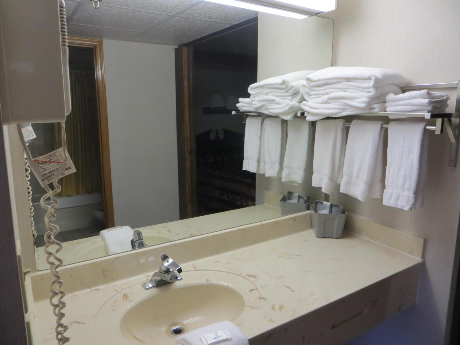 Riverside Motor Lodge - Pigeon Forge photo 8