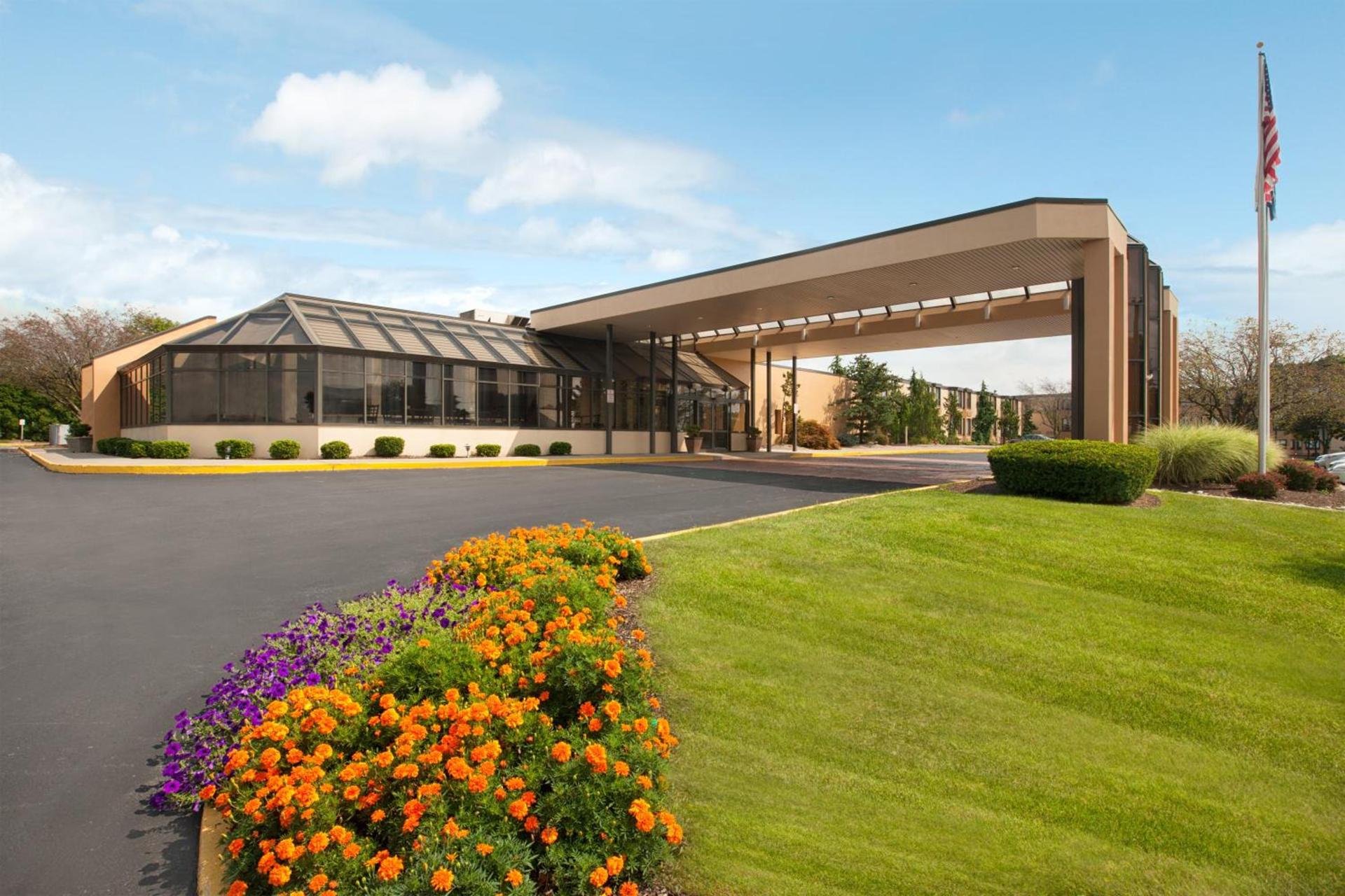 Days Hotel by Wyndham Allentown Airport / Lehigh Valley photo 45