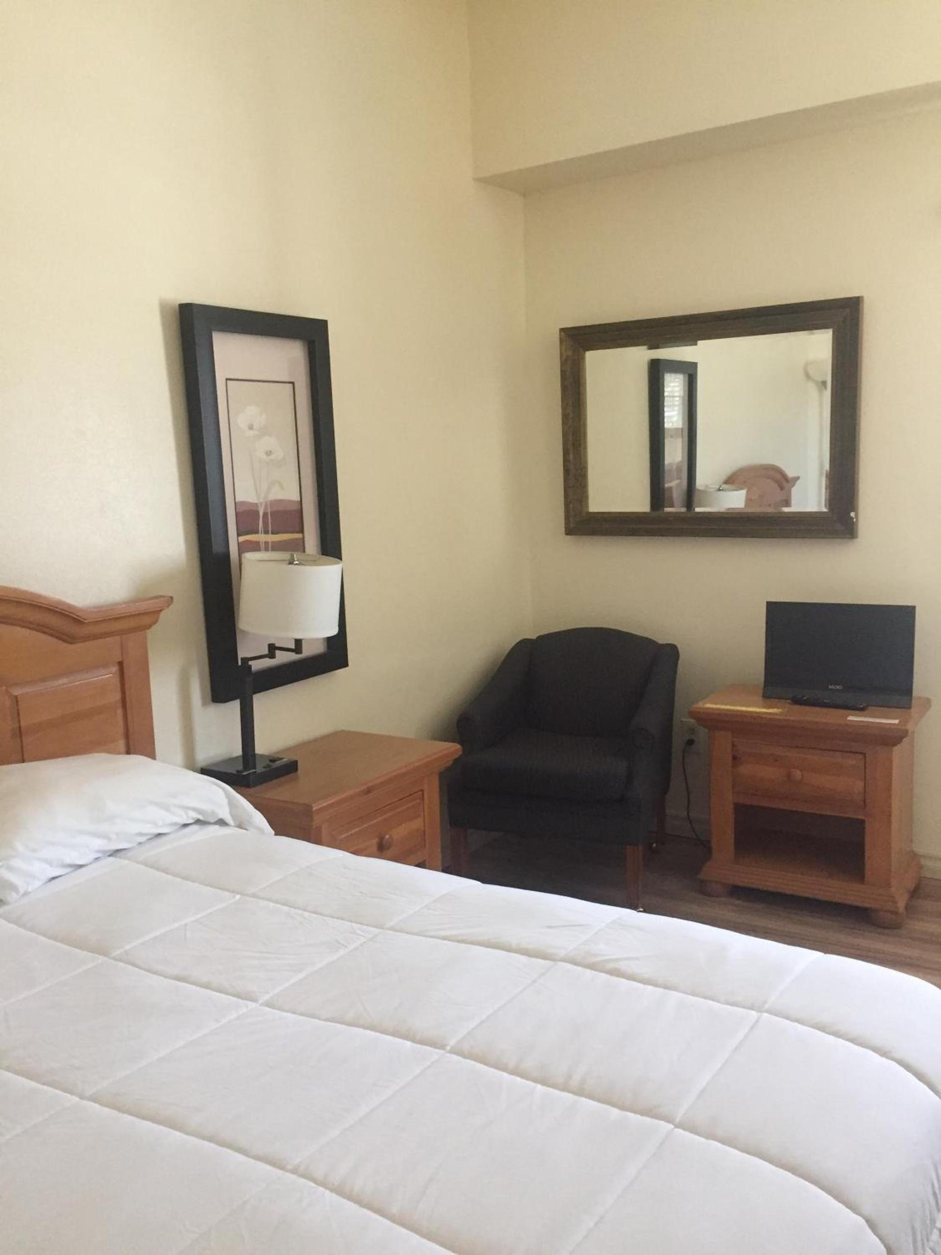 Whitney Portal Hotel And Hostel photo 32