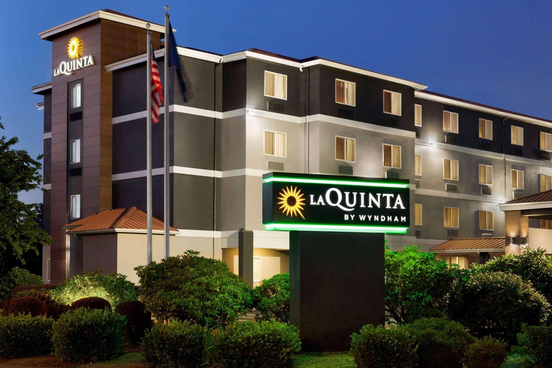 La Quinta by Wyndham Salem OR photo 3