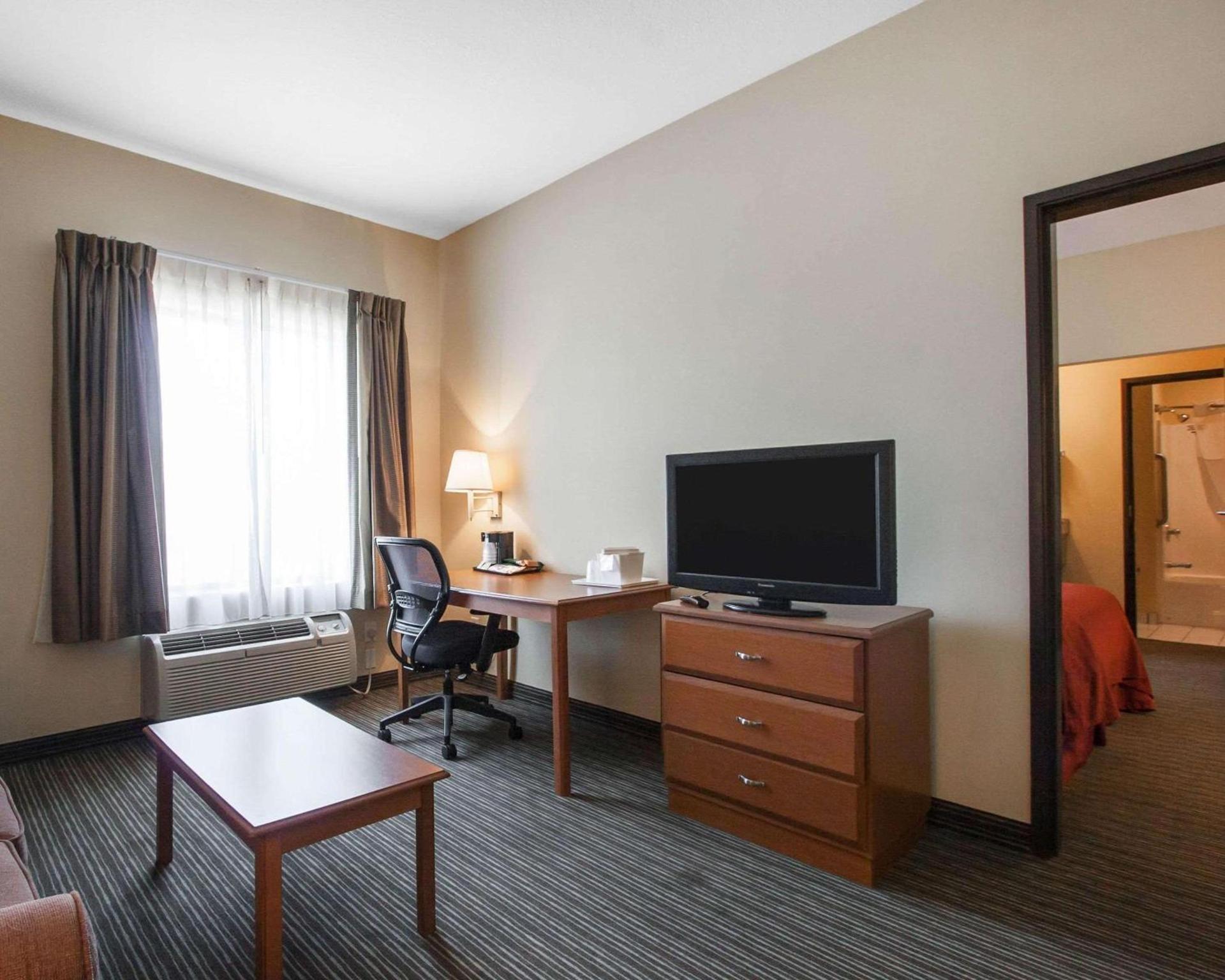 Quality Inn Joplin I-44 photo 24
