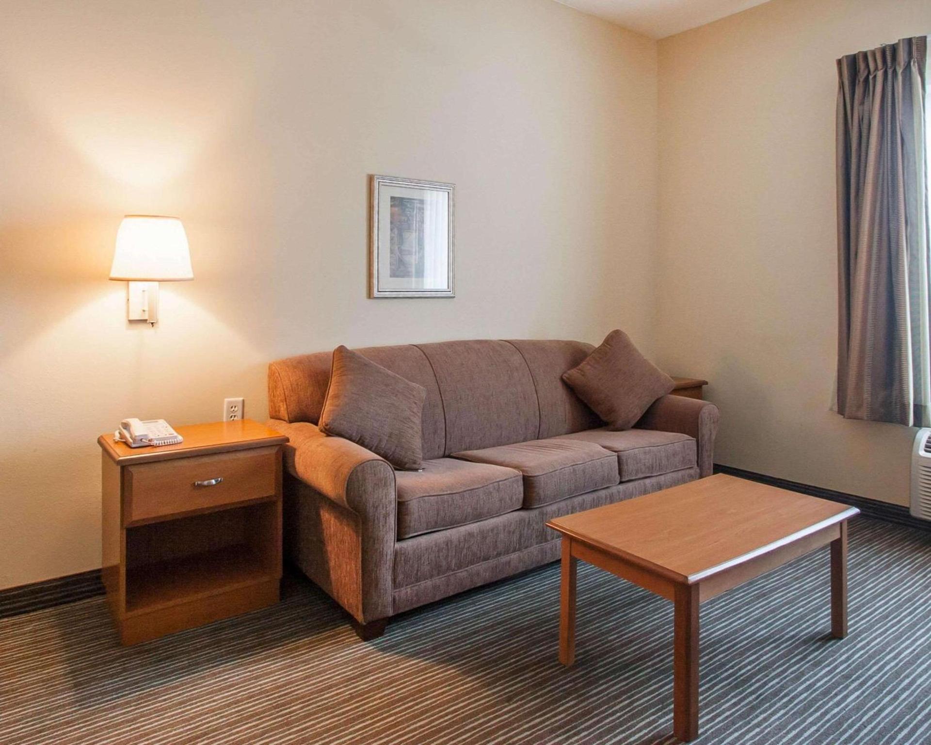 Quality Inn Joplin I-44 photo 34