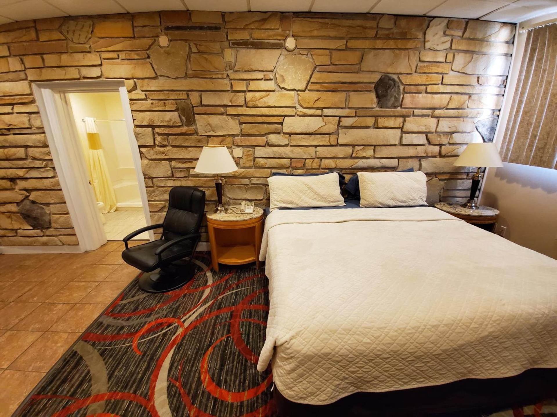 Jefferson Hills Motel photo 41